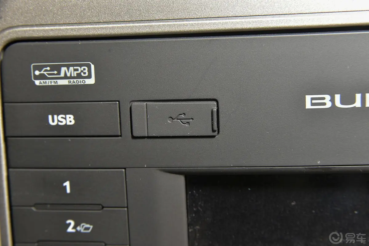 别克GL8陆上公务舱 2.4L AT 行政版USB接口