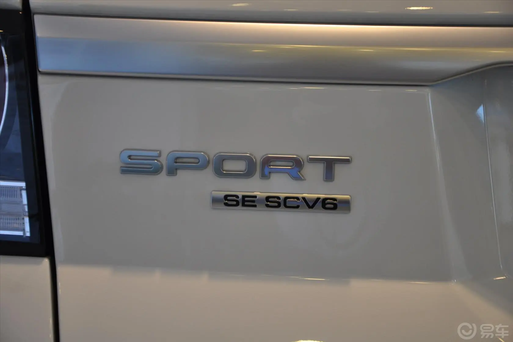 揽胜运动版3.0 V6 汽油版 SC SE尾标
