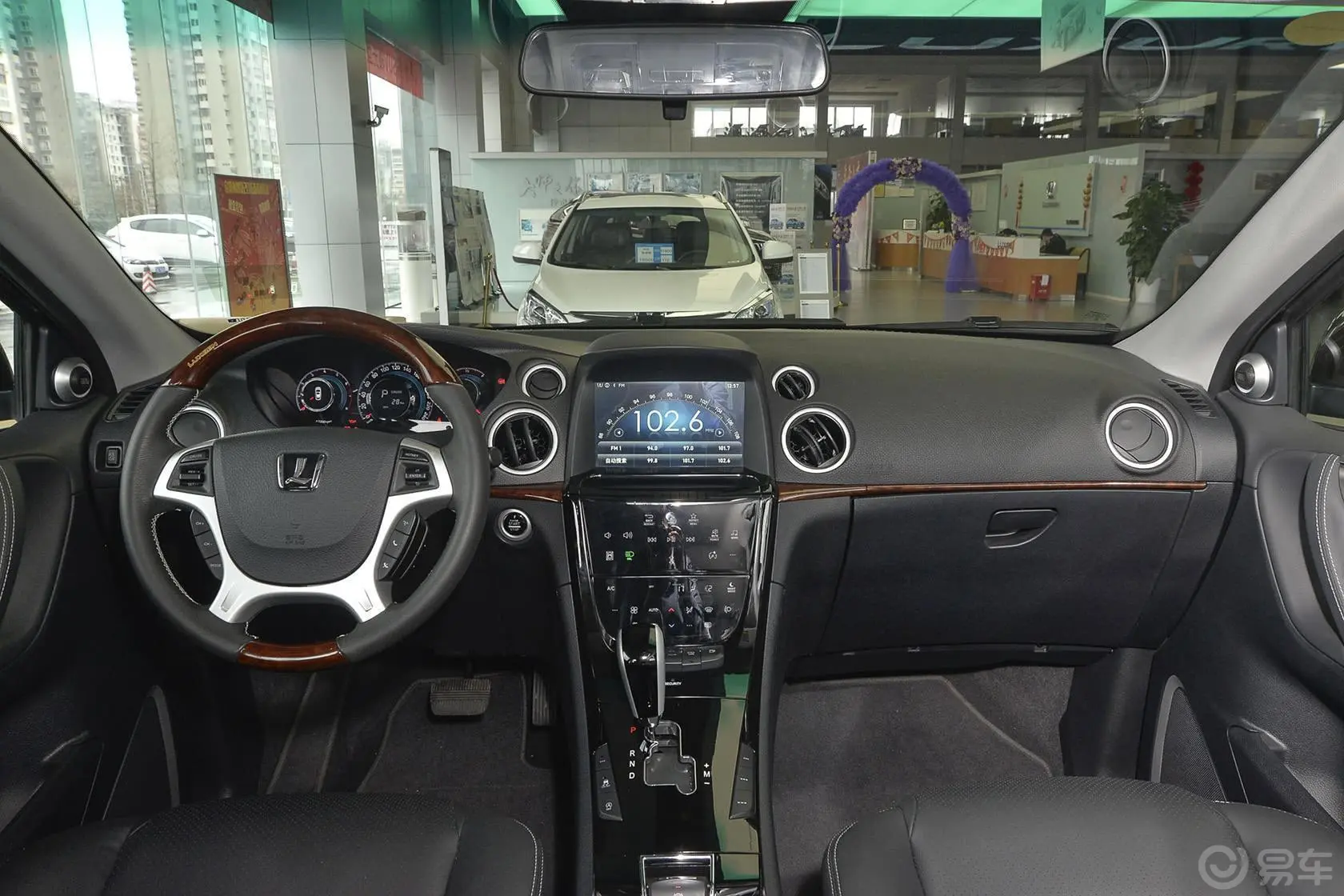 大7 SUV2.2T 自动 两驱 智慧型方向盘功能键（右）