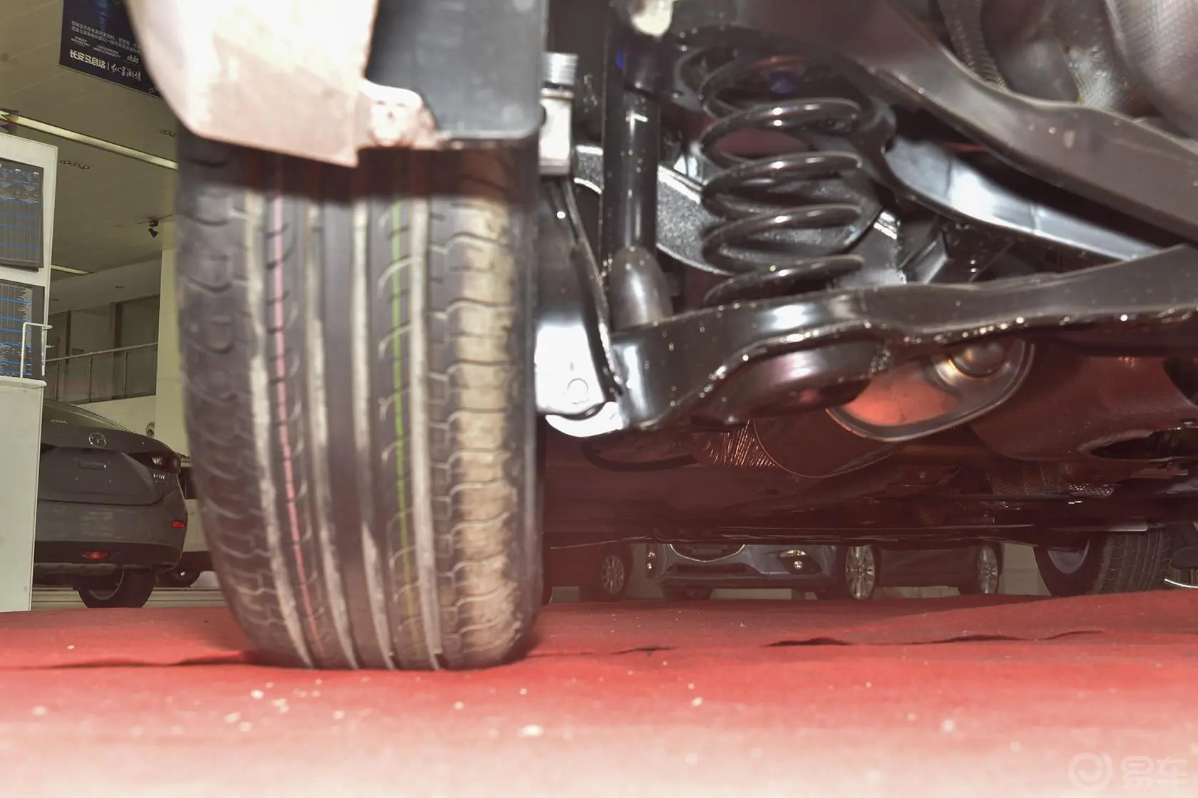 马自达3 星骋三厢 1.6L 自动 精英型轮胎花纹