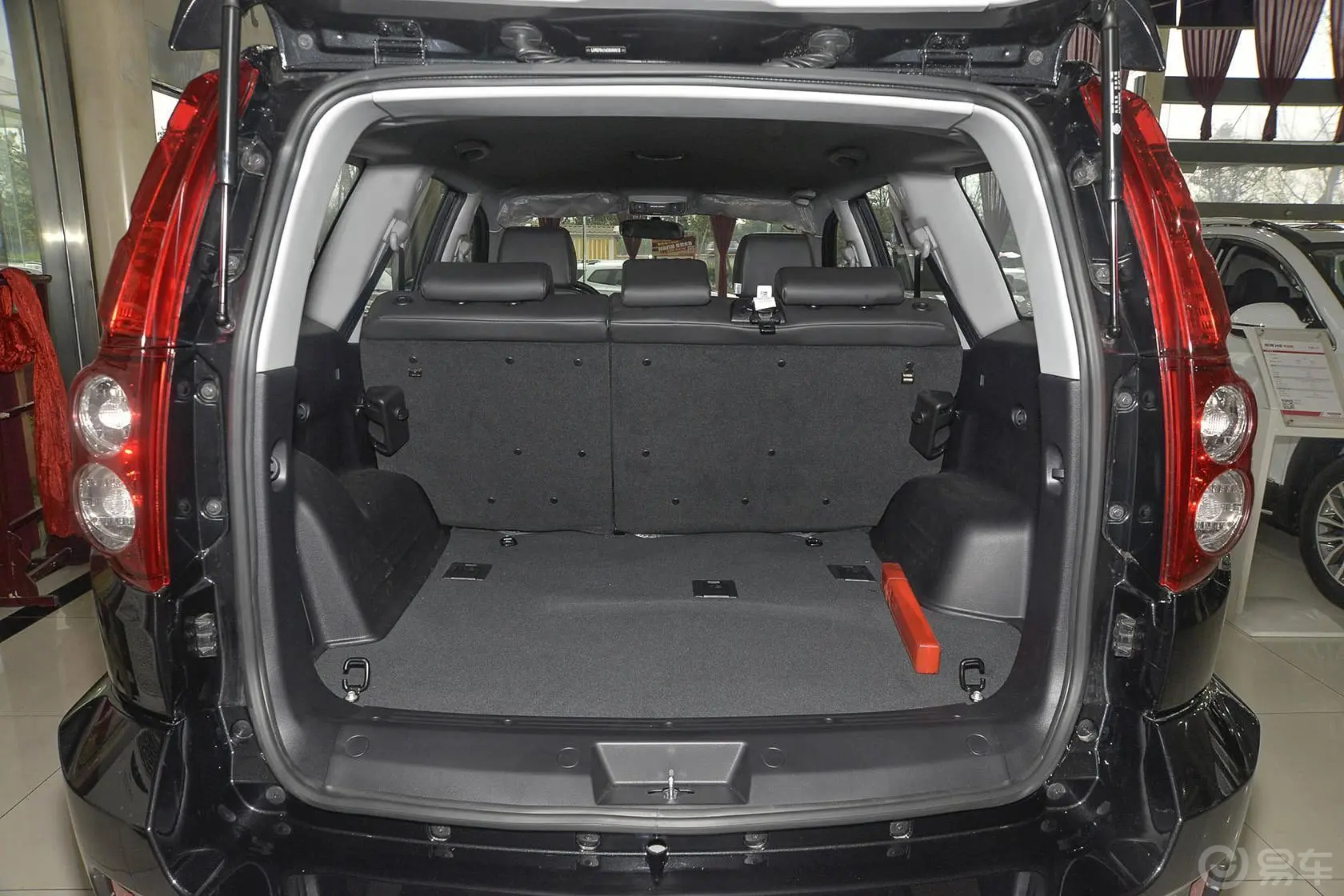 哈弗H5经典经典版 2.0T 手动 两驱 精英型 柴油版行李箱空间