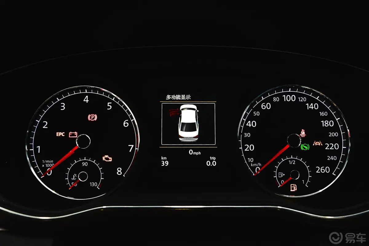 帕萨特3.0V6 DSG 旗舰版仪表盘背光显示