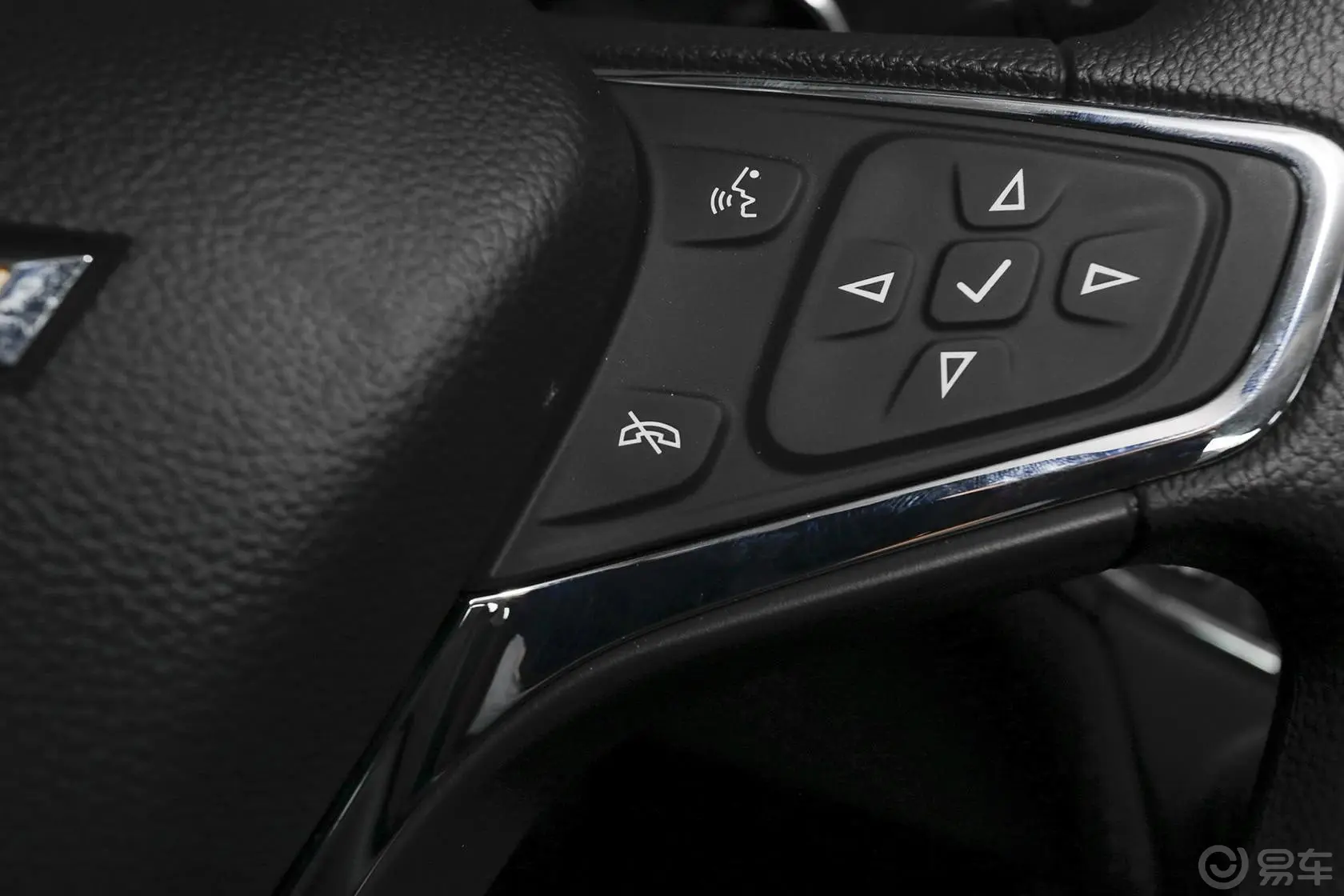 科鲁兹三厢 1.5L 自动豪华版方向盘功能键（右）