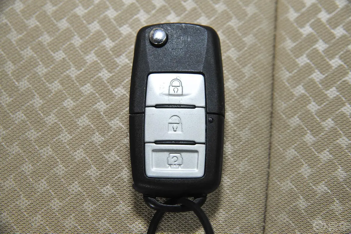 威旺M301.5L 手动 舒适版钥匙