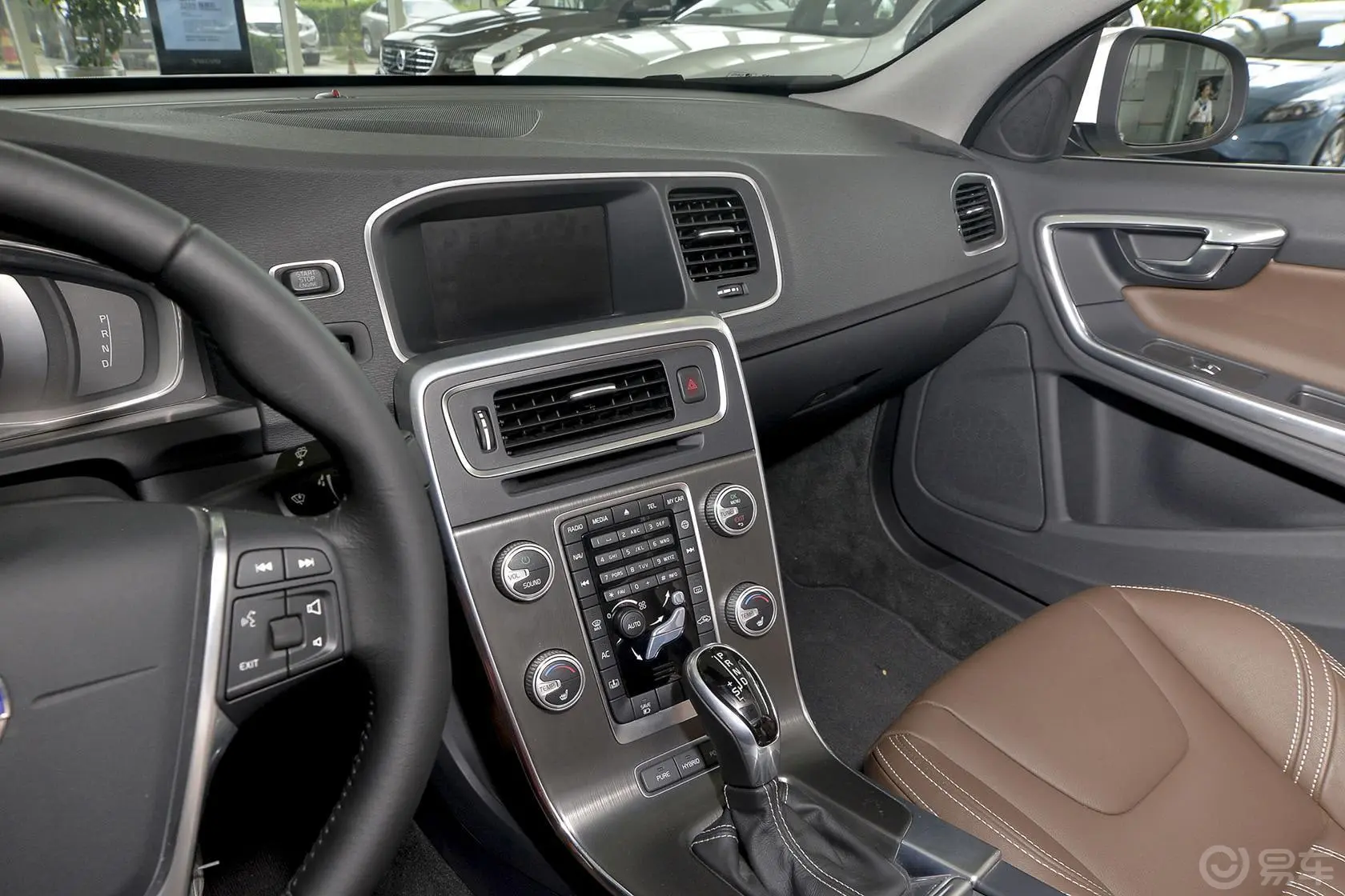 沃尔沃S60新能源S60L T6 智驭版中控台驾驶员方向