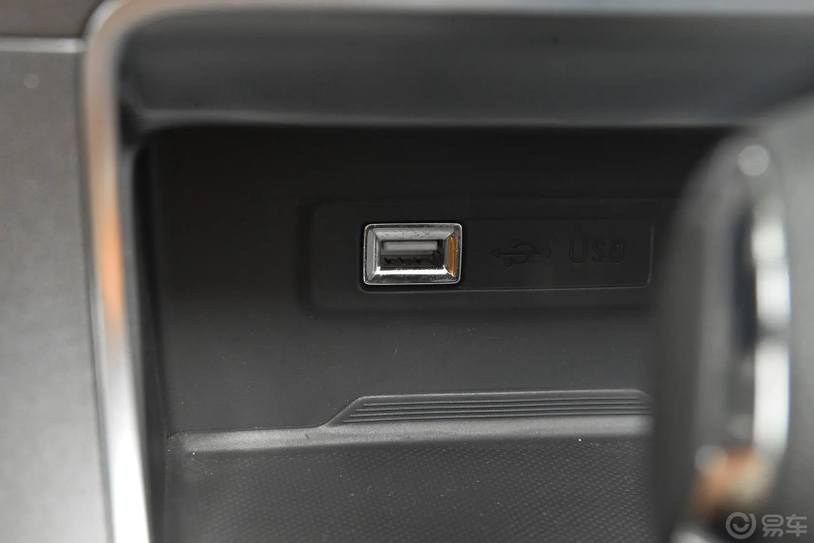 C4世嘉1.2T  手动 舒适型USB接口