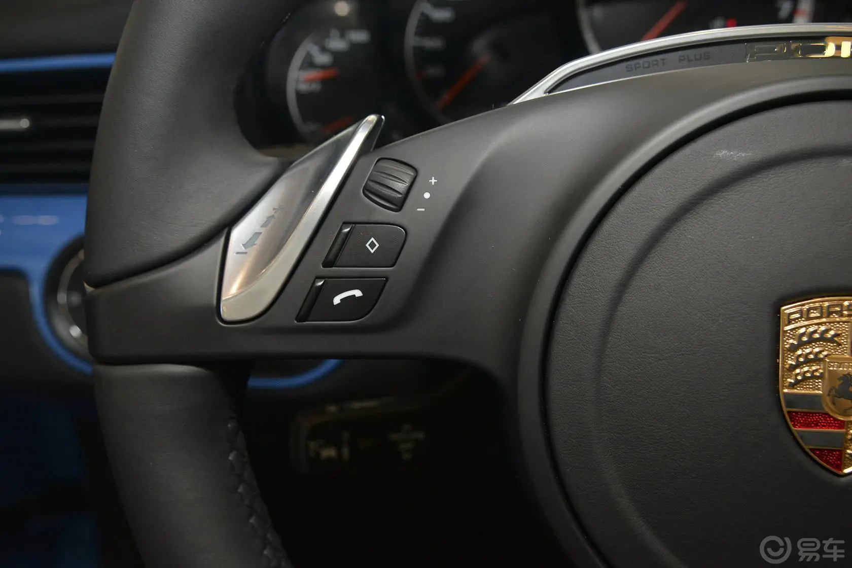 保时捷911Turbo S Cabriolet 3.8T方向盘功能键（左）