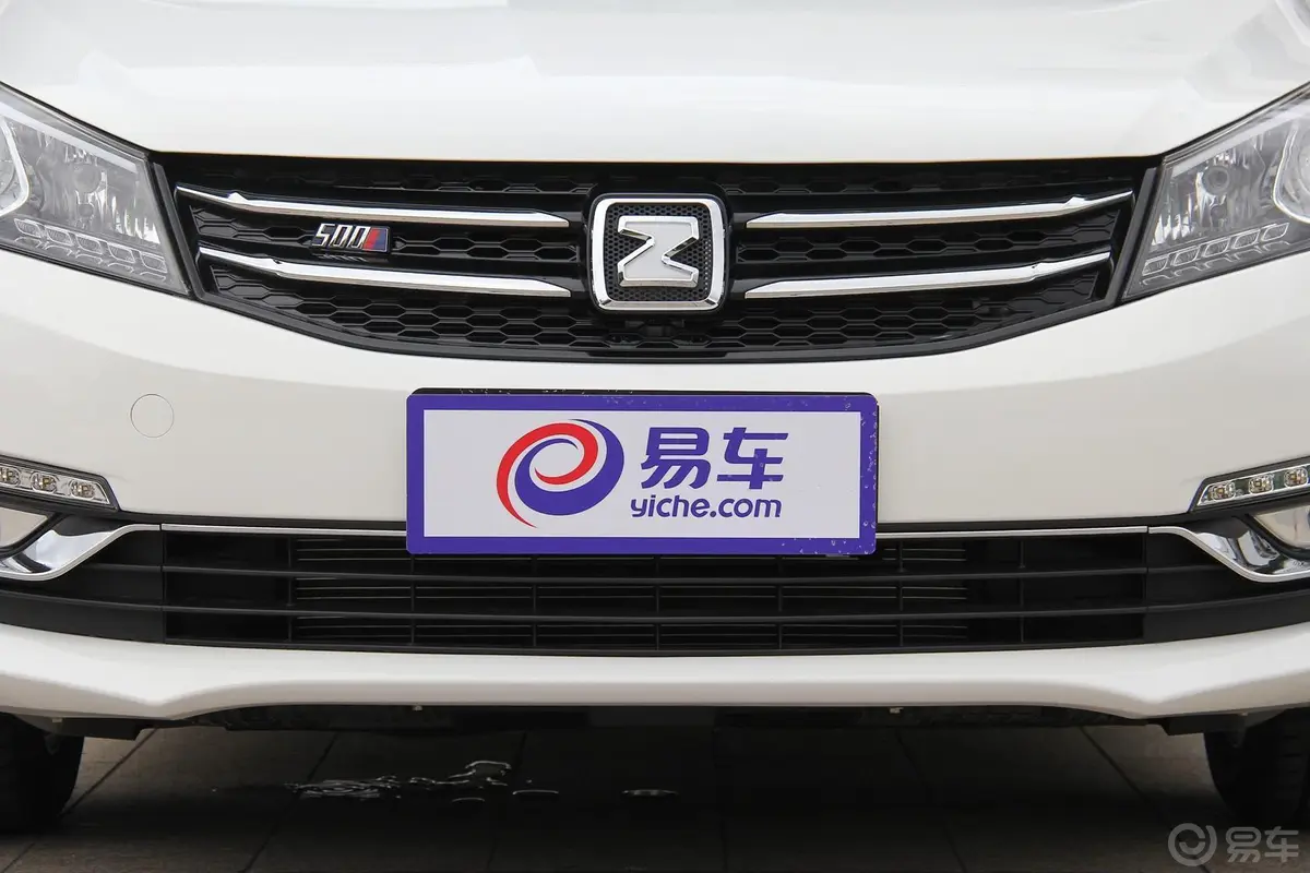 众泰Z5001.5T CVT 旗舰型外观