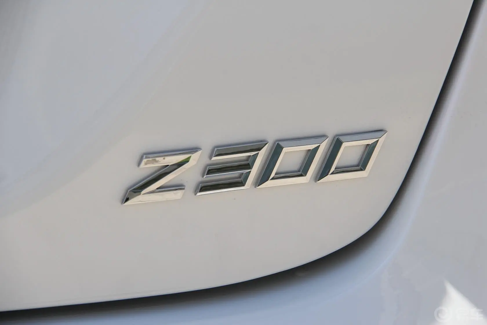 众泰Z3001.5L 手动 尊享版尾标