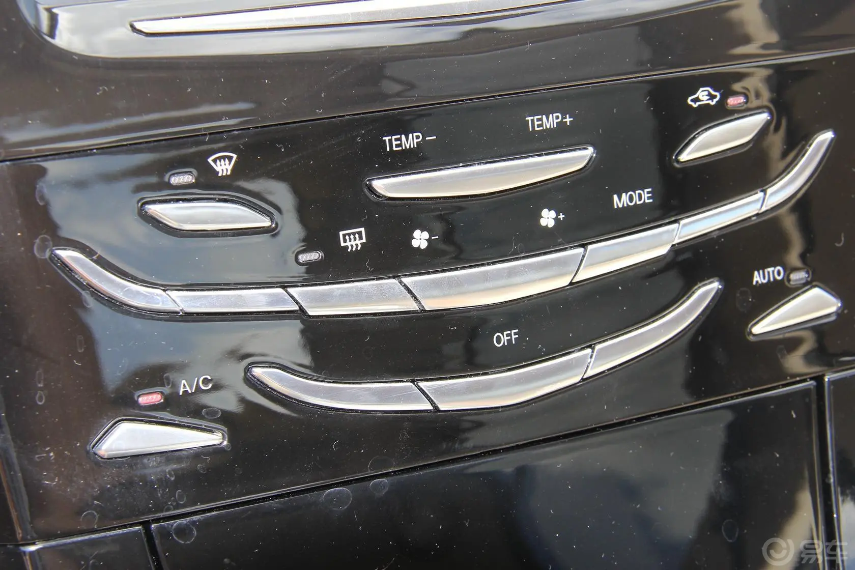 众泰Z5001.5T 手动 尊贵版空调