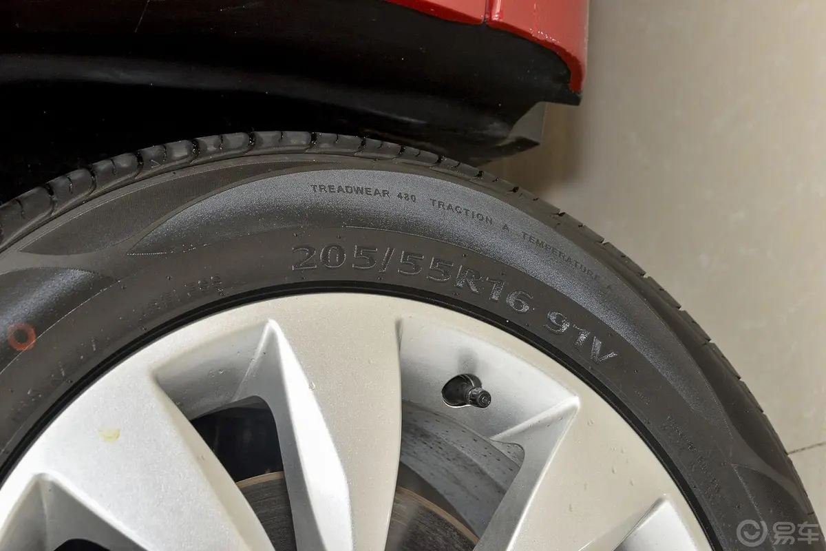 风神L601.8L 手自一体 新享版轮胎规格
