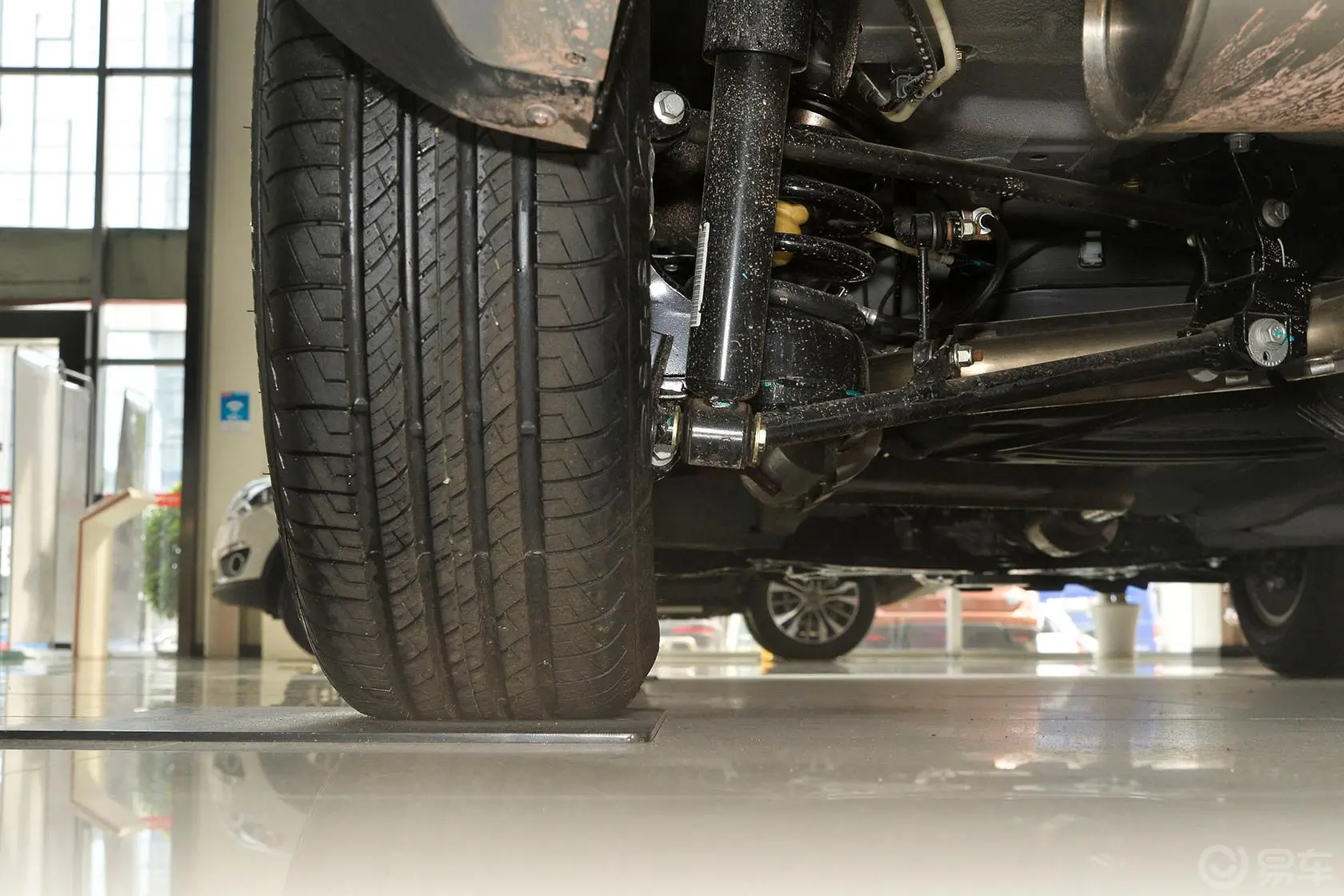 瑞虎52.0L CVT 家尊版轮胎规格