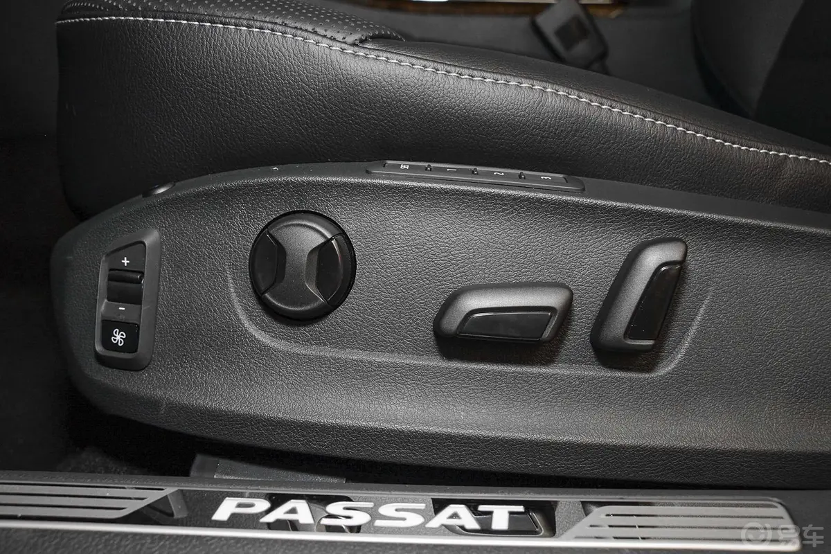 帕萨特380TSI DSG御尊版座椅调节键