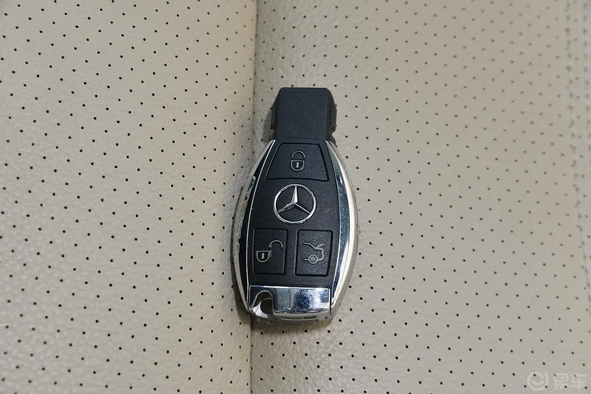 奔驰GLE轿跑GLE 400 4MATIC 轿跑SUV内饰