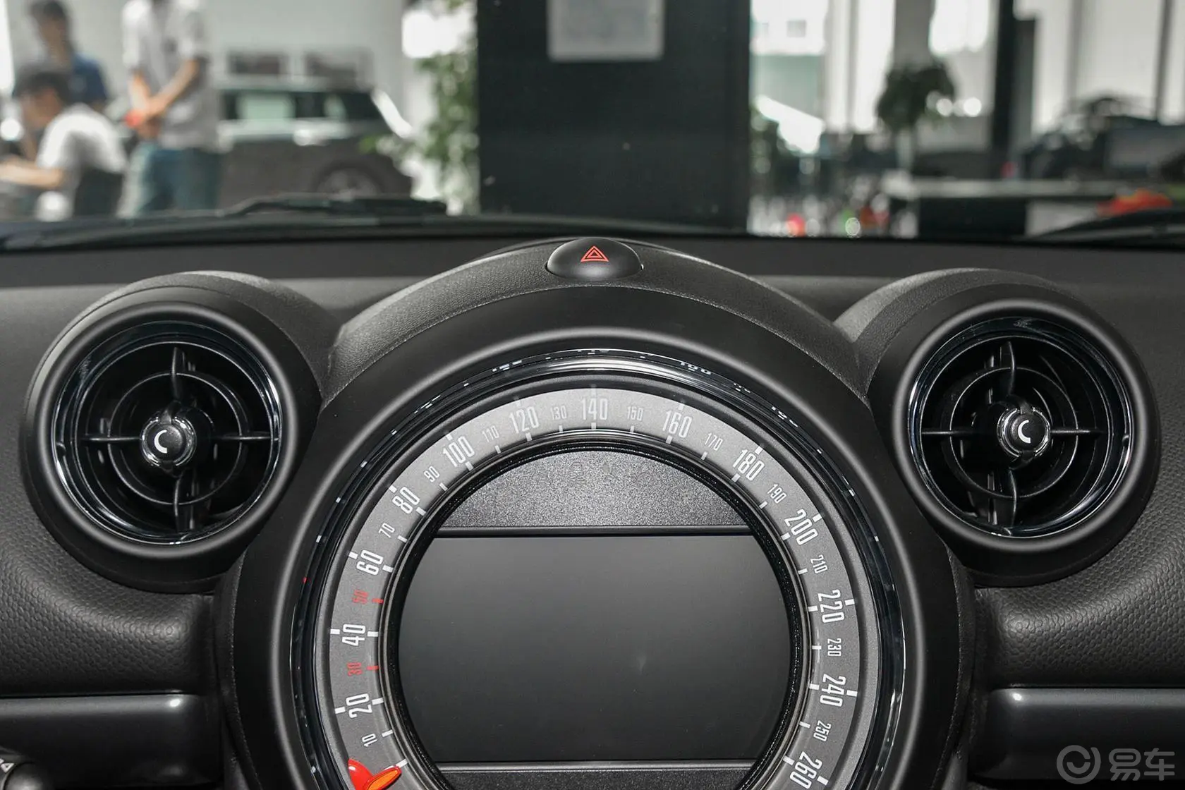 MINI COUNTRYMAN1.6T COOPER S All 4 装备控前出风口