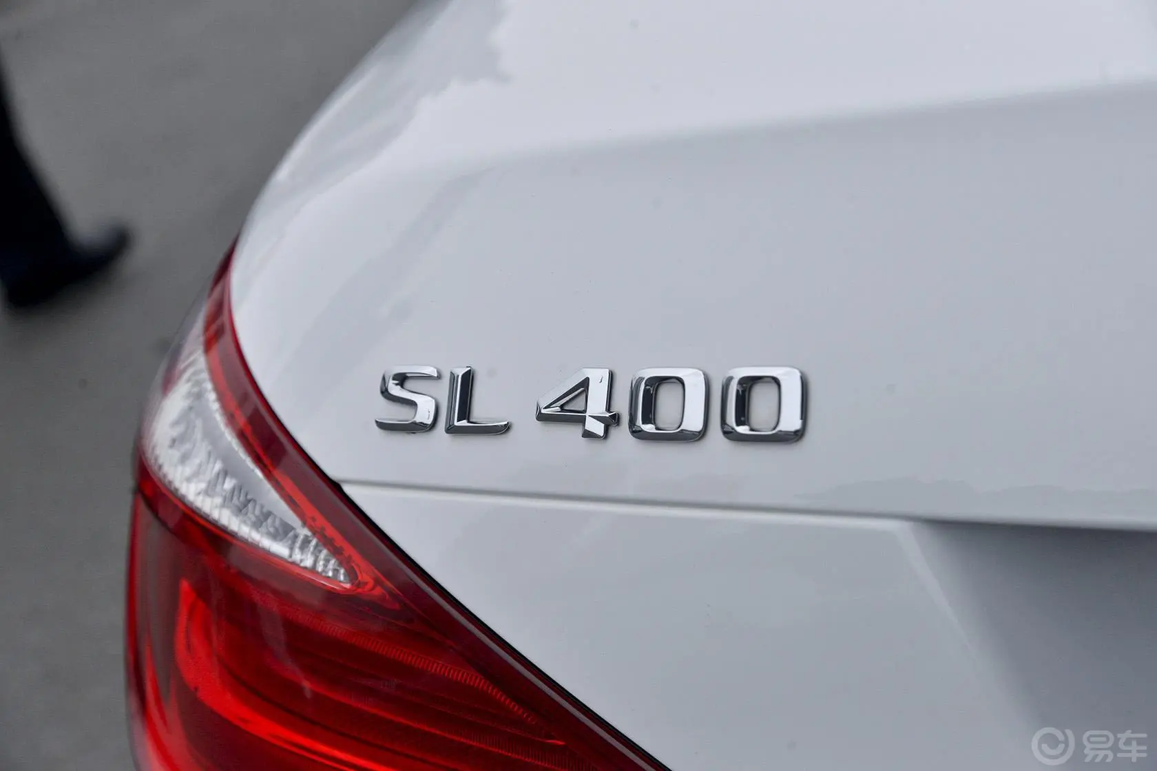 奔驰SL级SL400 时尚版尾标