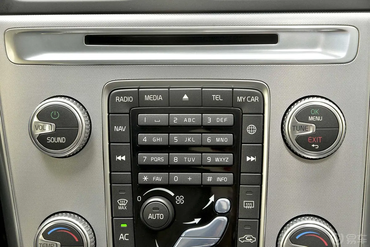 沃尔沃XC60T5 AWD 智驭版音响