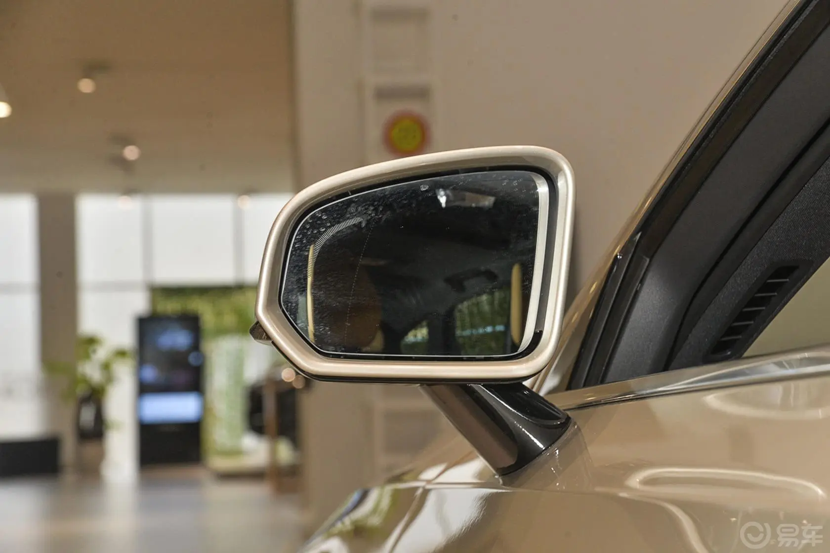 沃尔沃S90(进口)T6 AWD 智雅版后视镜镜面（后）