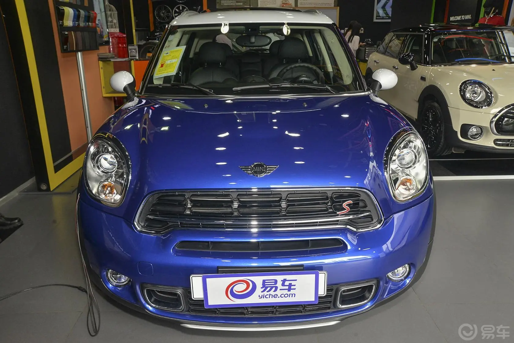 MINI COUNTRYMAN1.6T COOPER S All 4正前水平