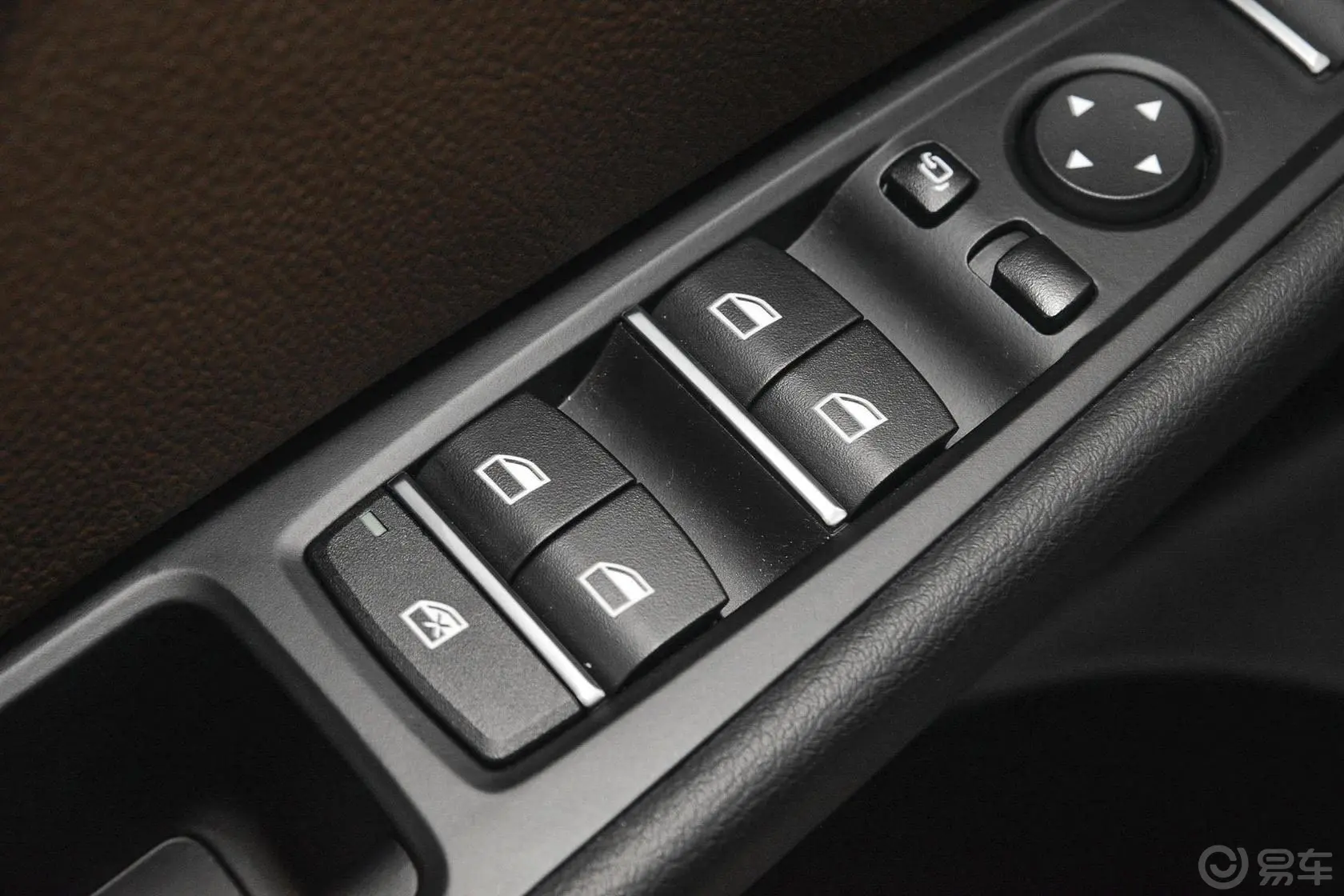 宝马X5(进口)xDrive28i车窗升降键