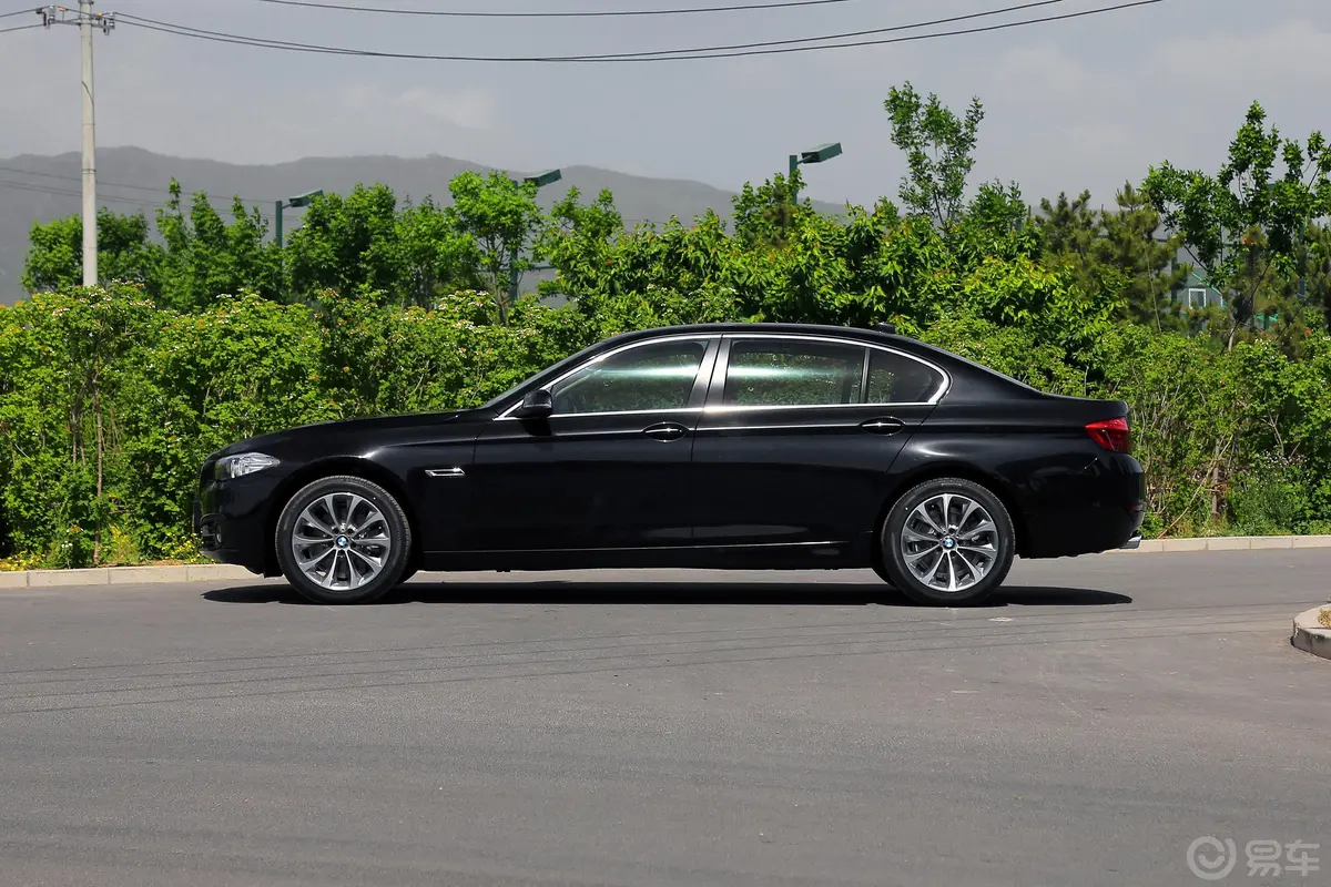 宝马5系525Li 领先型外观