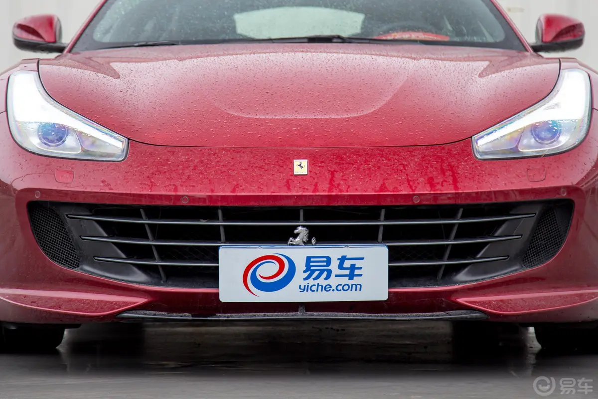 GTC4Lusso6.3L V12外观