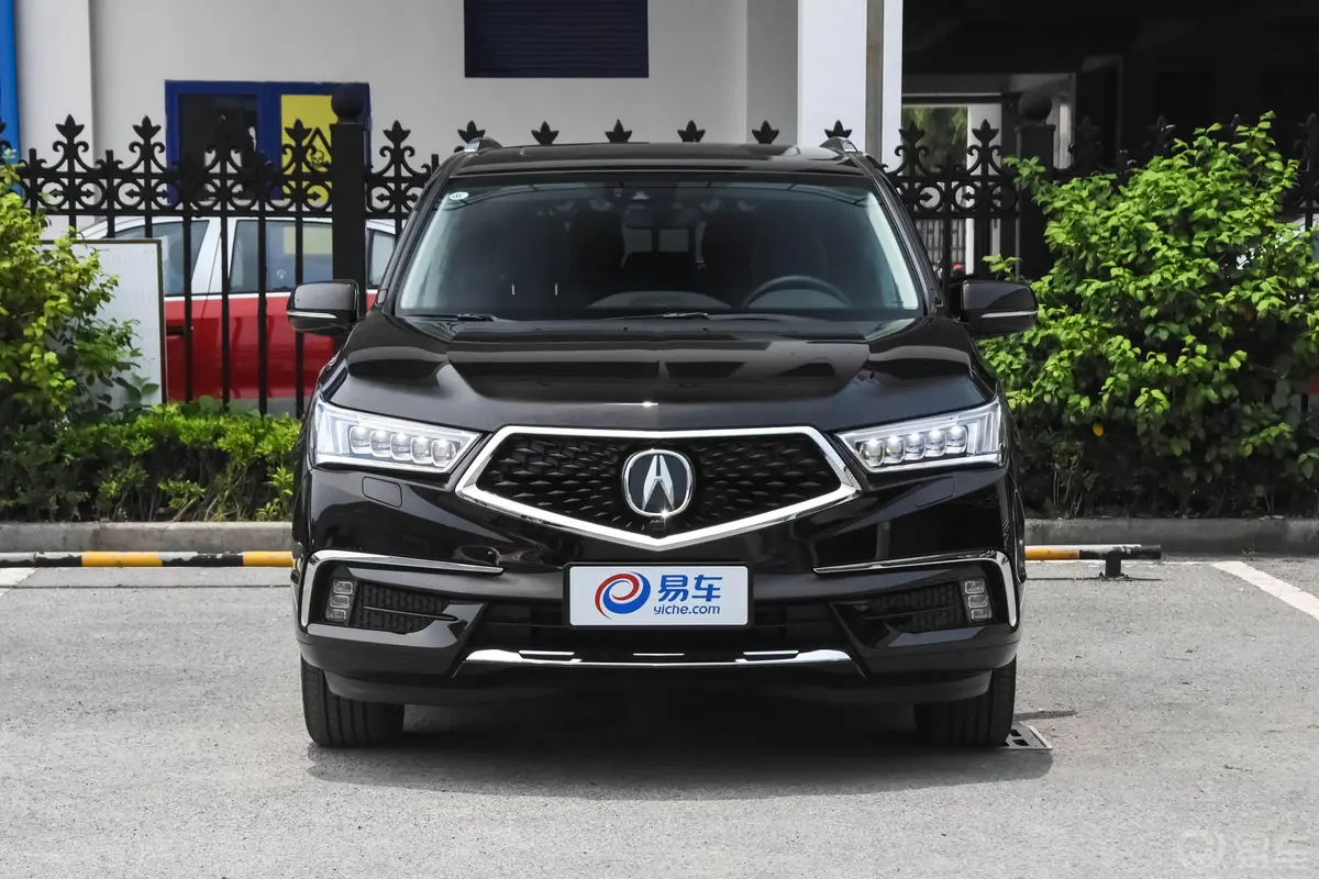 讴歌MDX3.0L 双离合 尊驭版正前水平