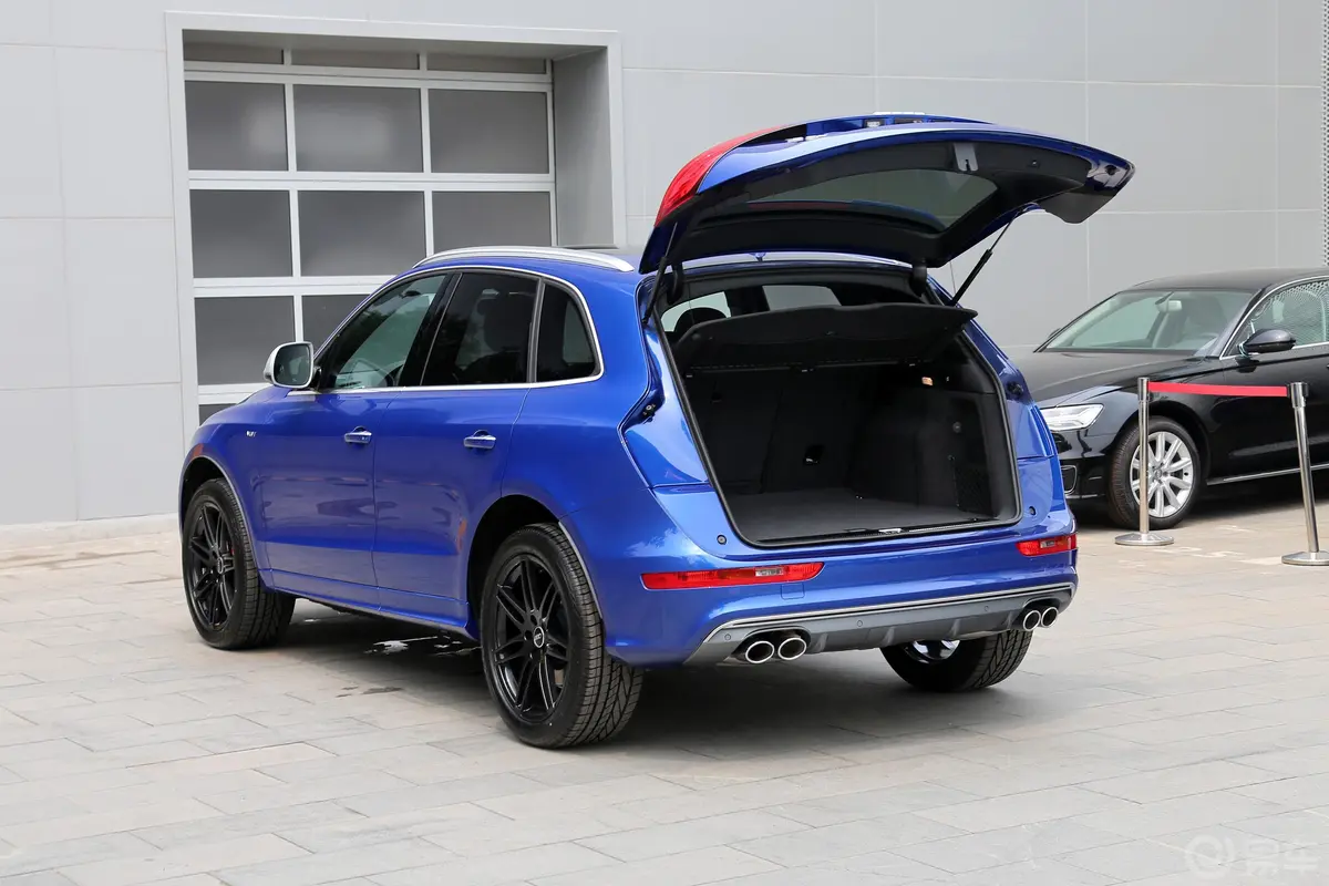 奥迪SQ53.0TFSI quattro空间