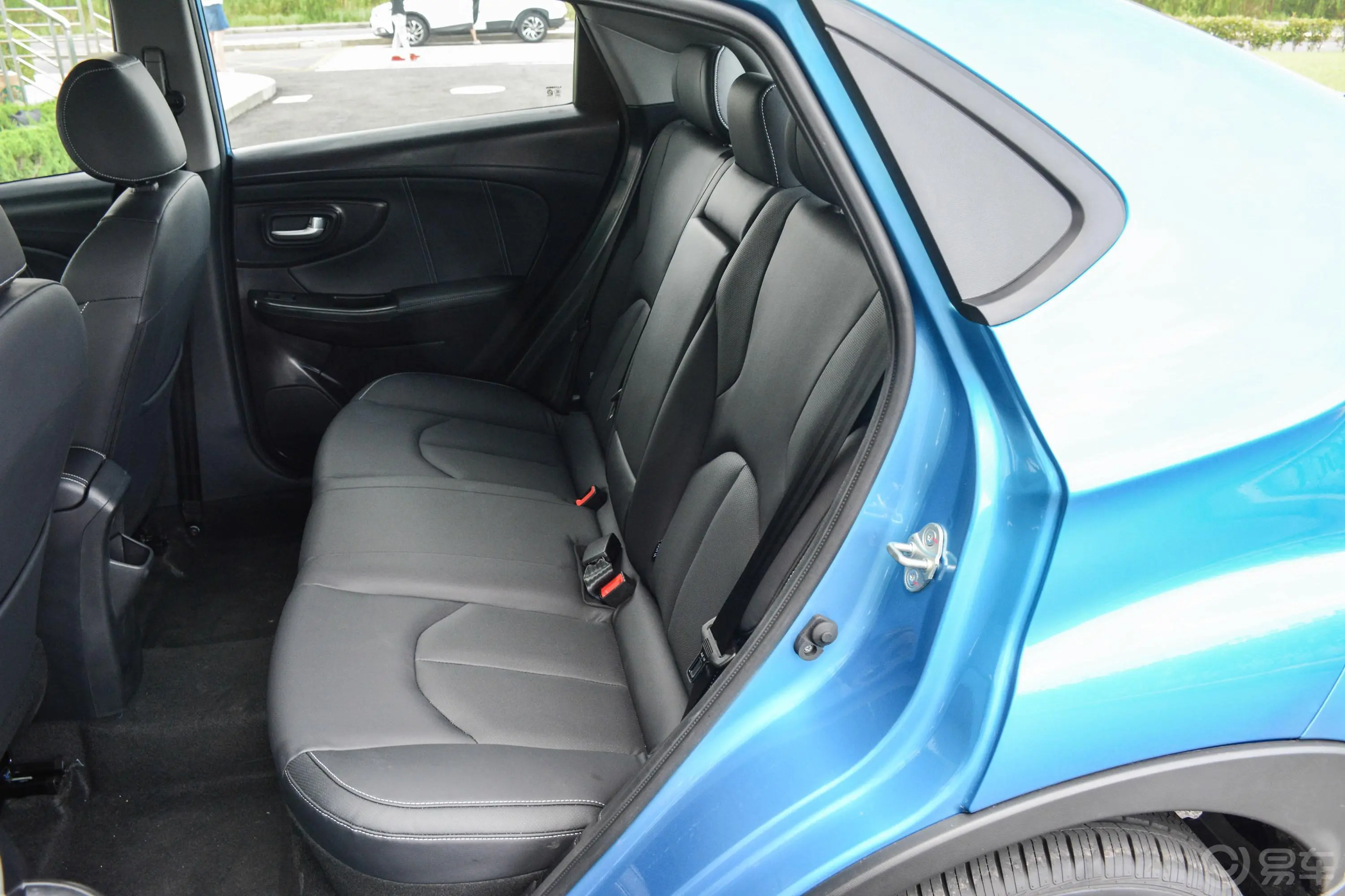 U5 SUV1.6L CVT 爵士版空间