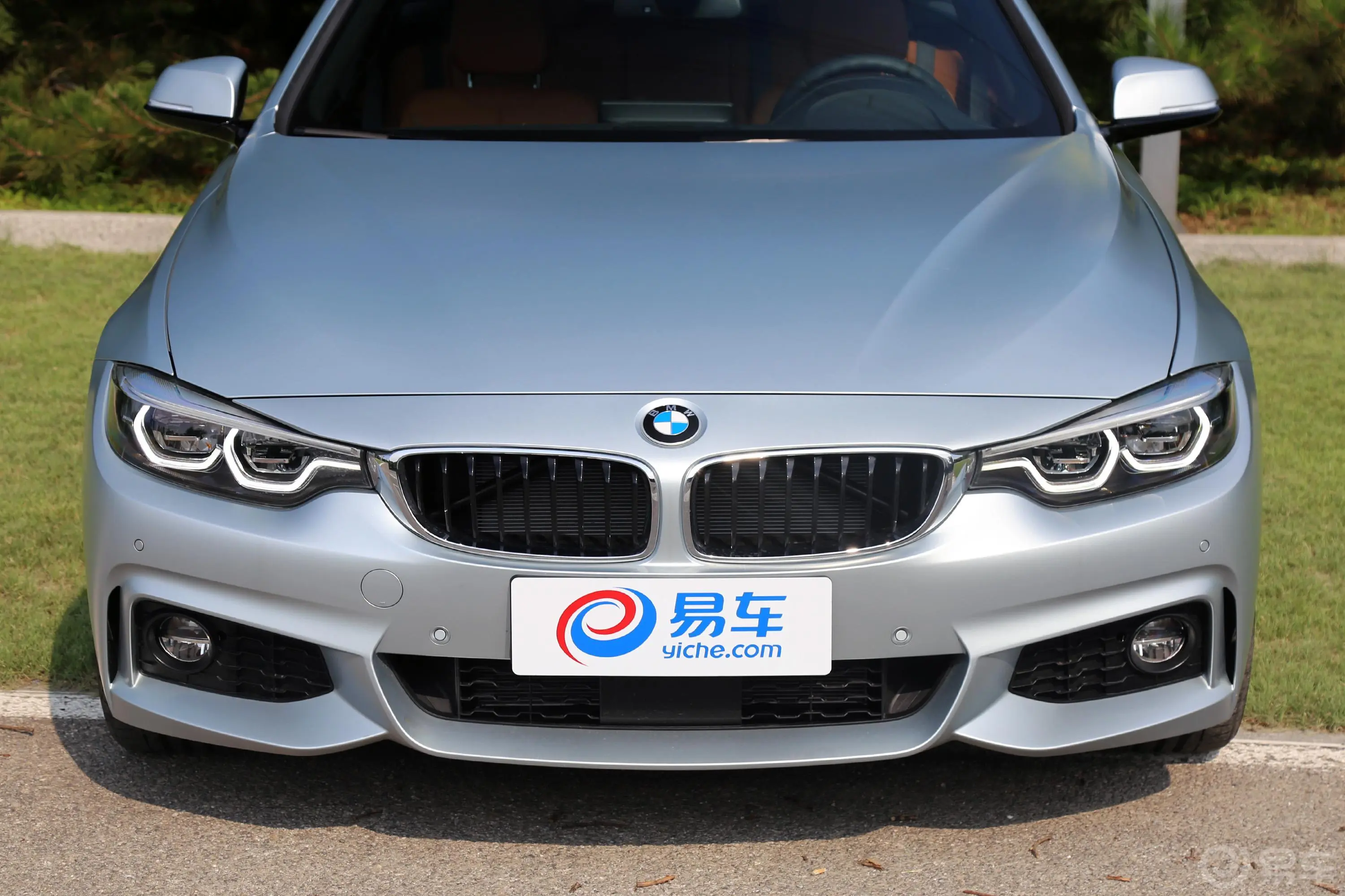 宝马4系四门轿跑 440i xDrive M运动套装外观