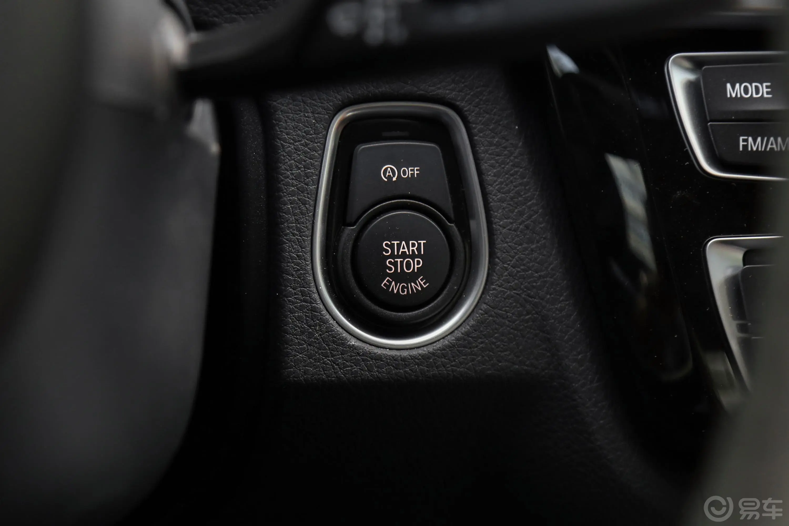 宝马4系双门轿跑 440i xDrive M运动套装钥匙孔或一键启动按键