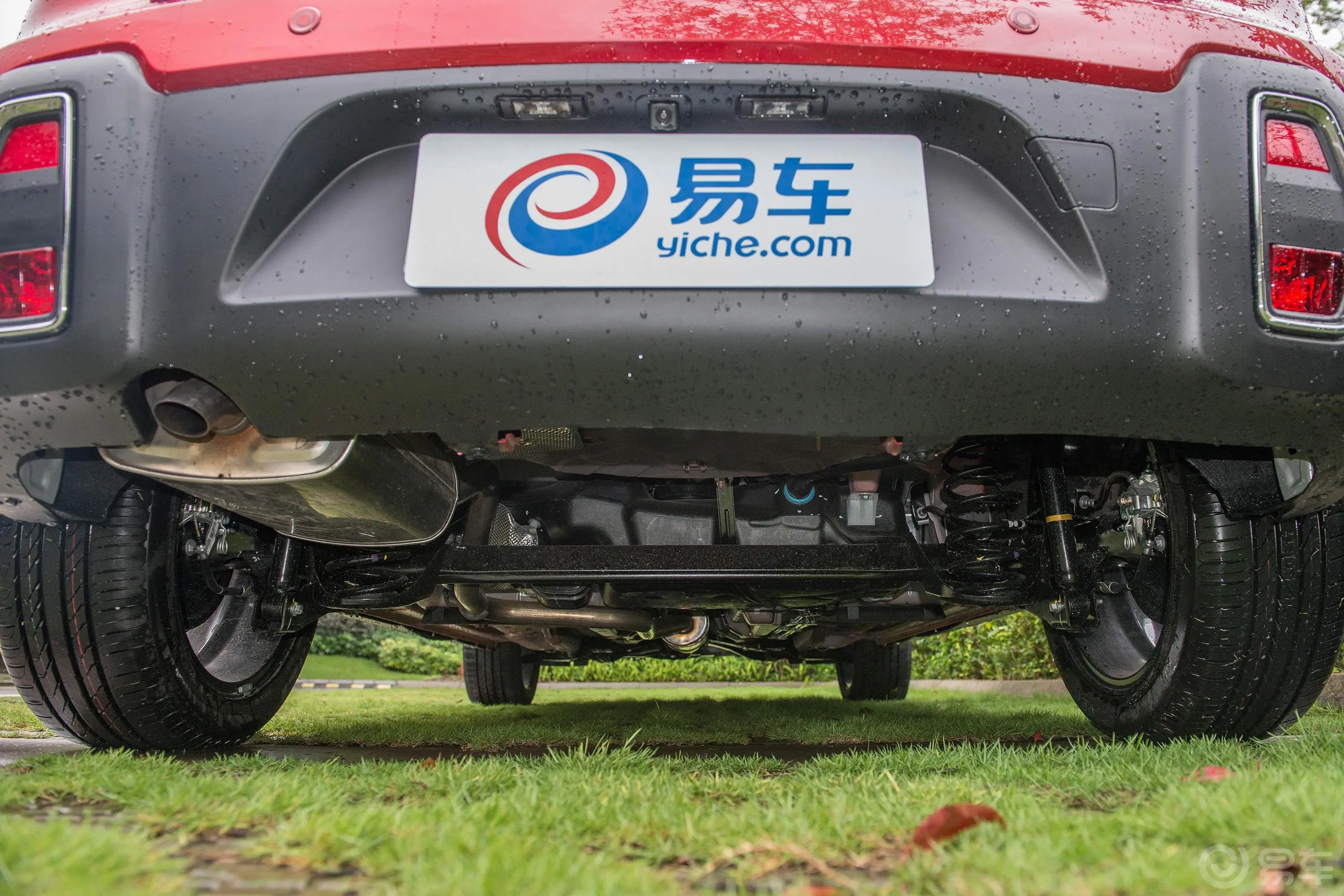 风神AX41.6L 双离合 潮尚版后悬挂整体