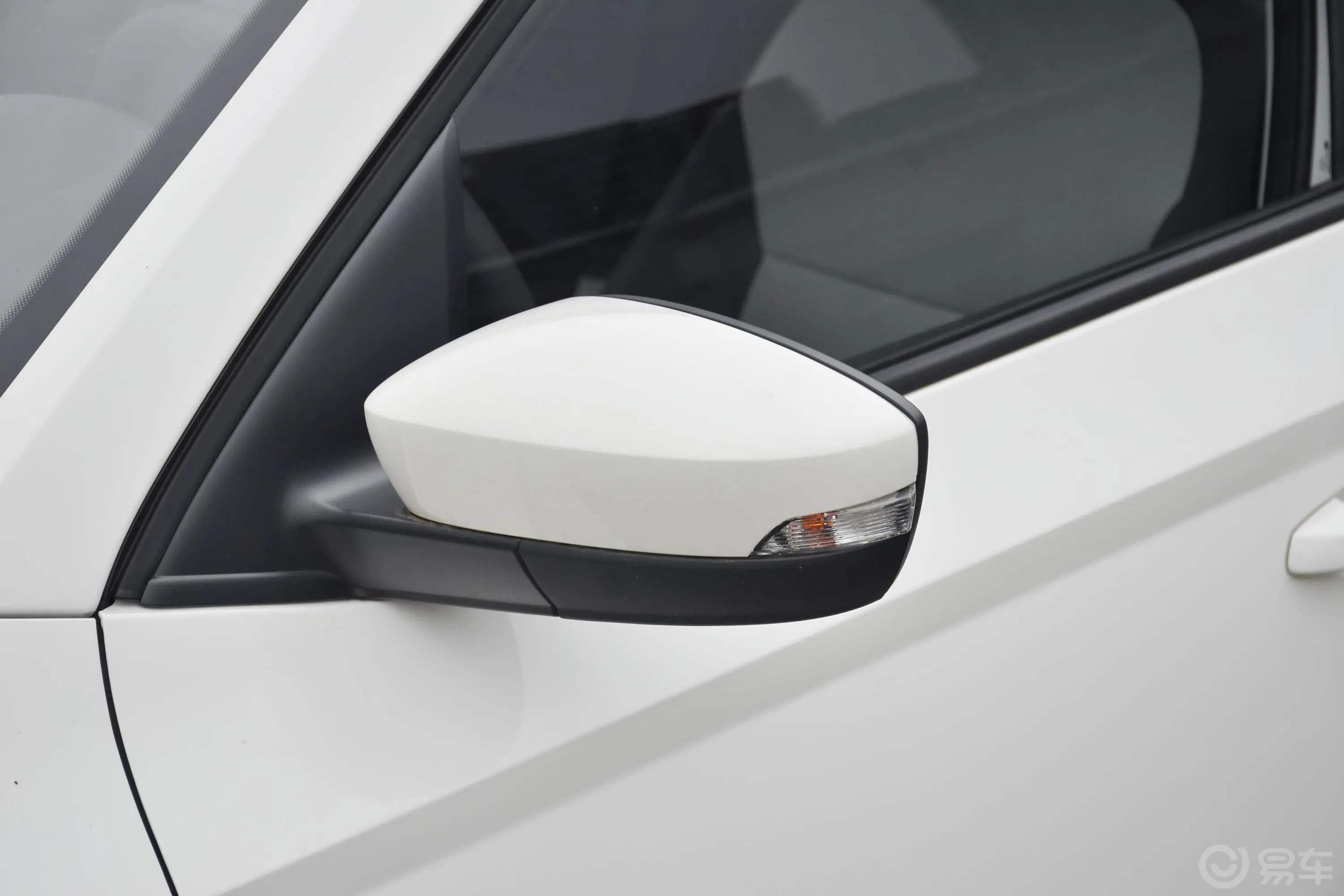 晶锐1.4L 自动 车享版主驾驶后视镜背面