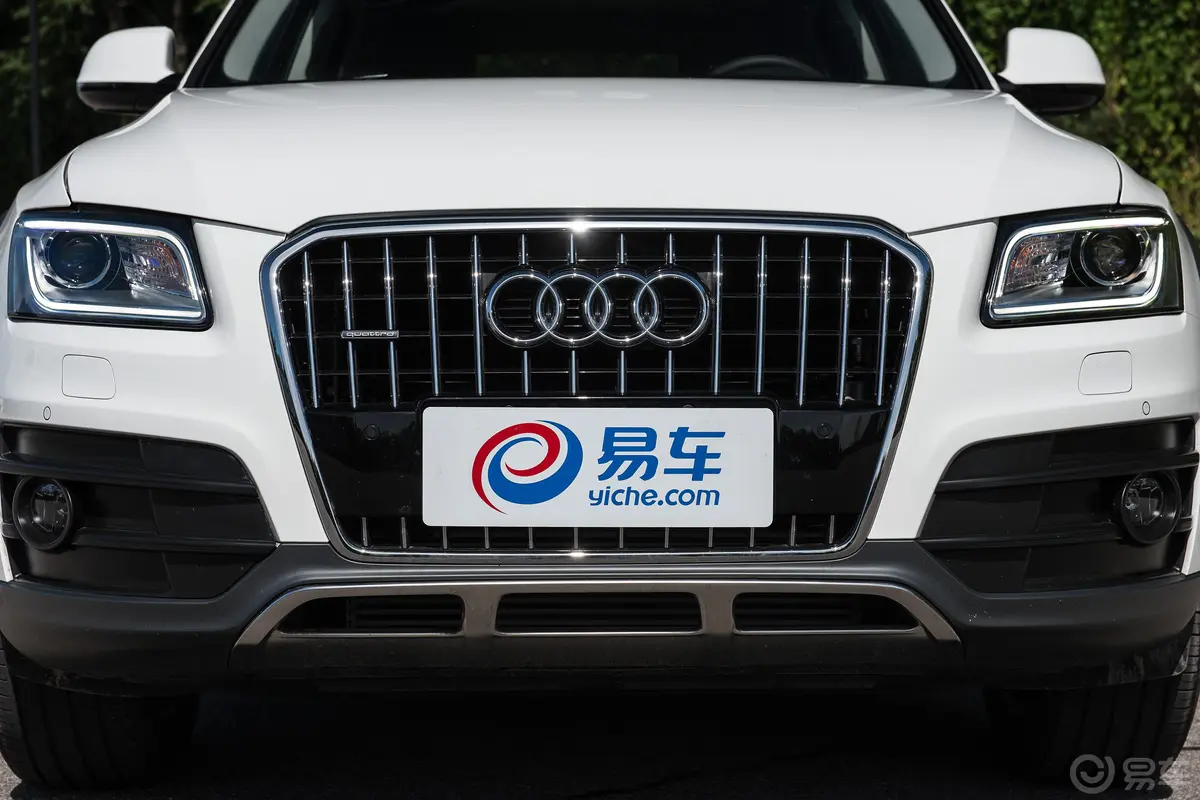 奥迪Q5Plus 40 TFSI 舒适版外观