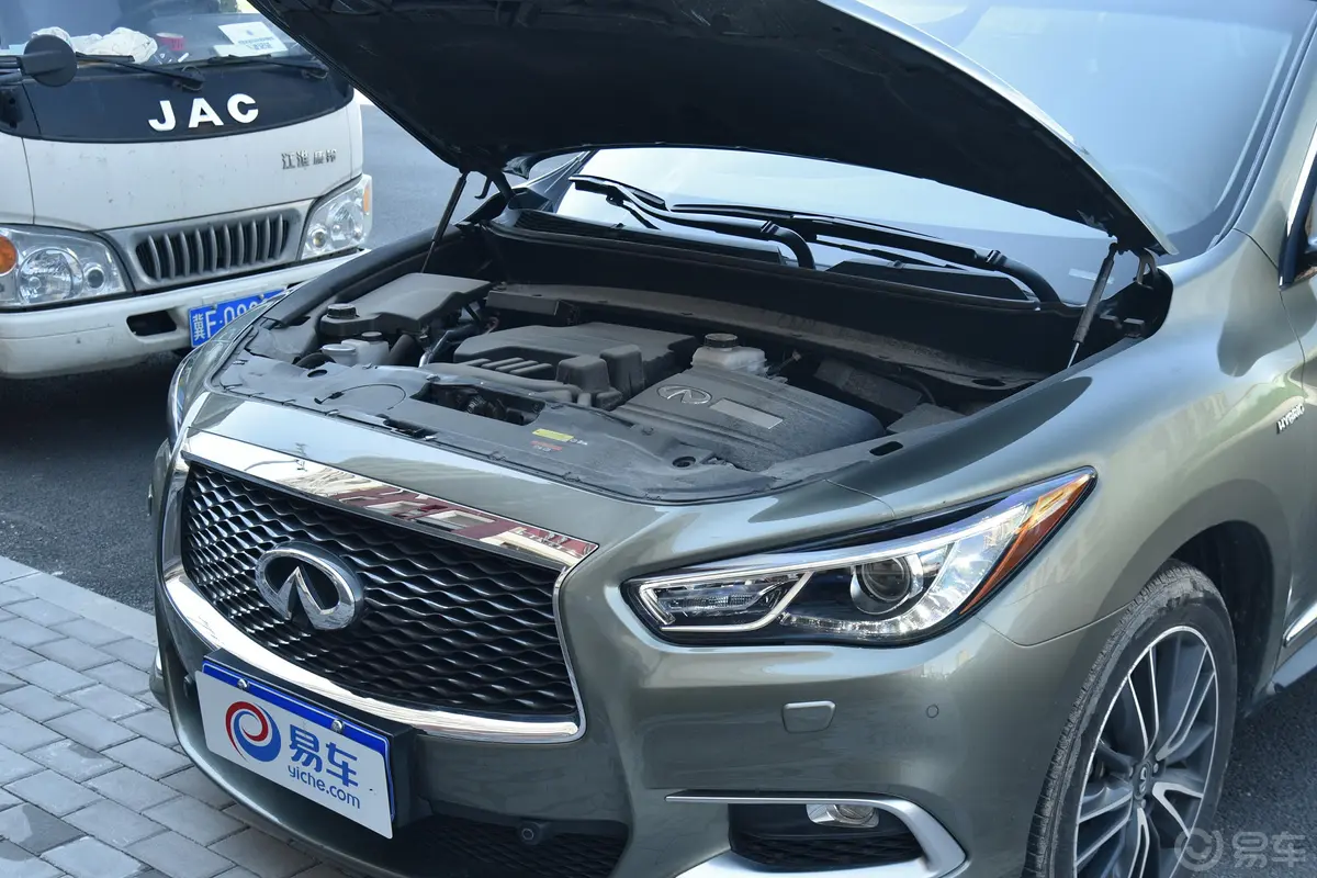 英菲尼迪QX60(进口)2.5 S/C Hybrid 全能版外观