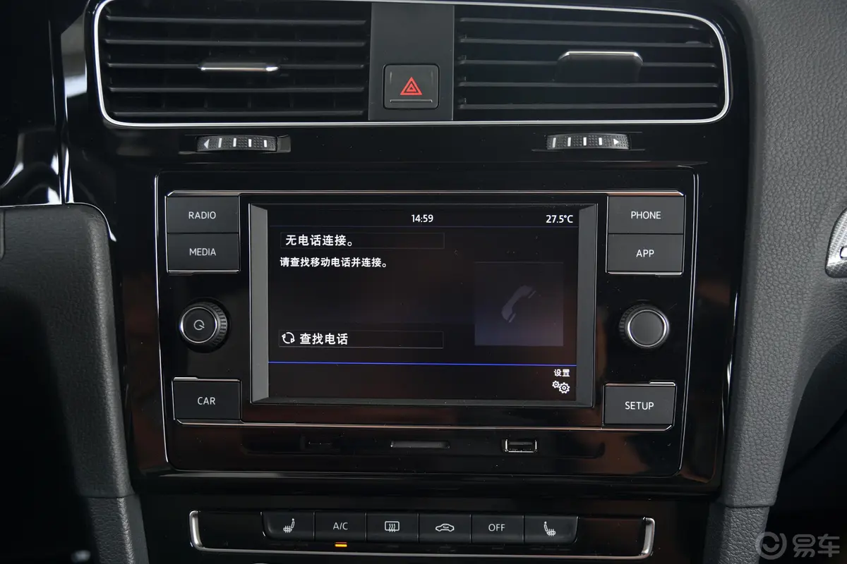 高尔夫280TSI 双离合 R-Line内饰