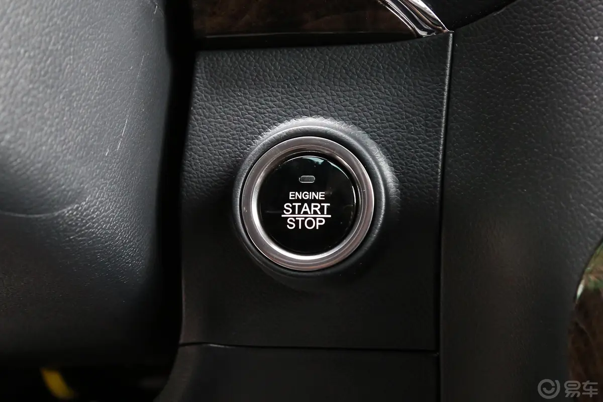 轩朗2.0L CVT 舒适版钥匙孔或一键启动按键