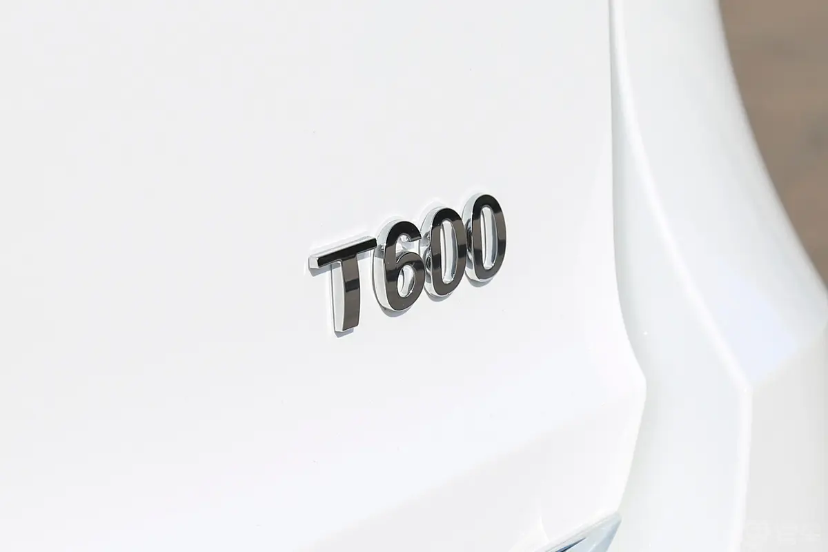 众泰T600运动版 1.5T 手自一体 尊享版外观