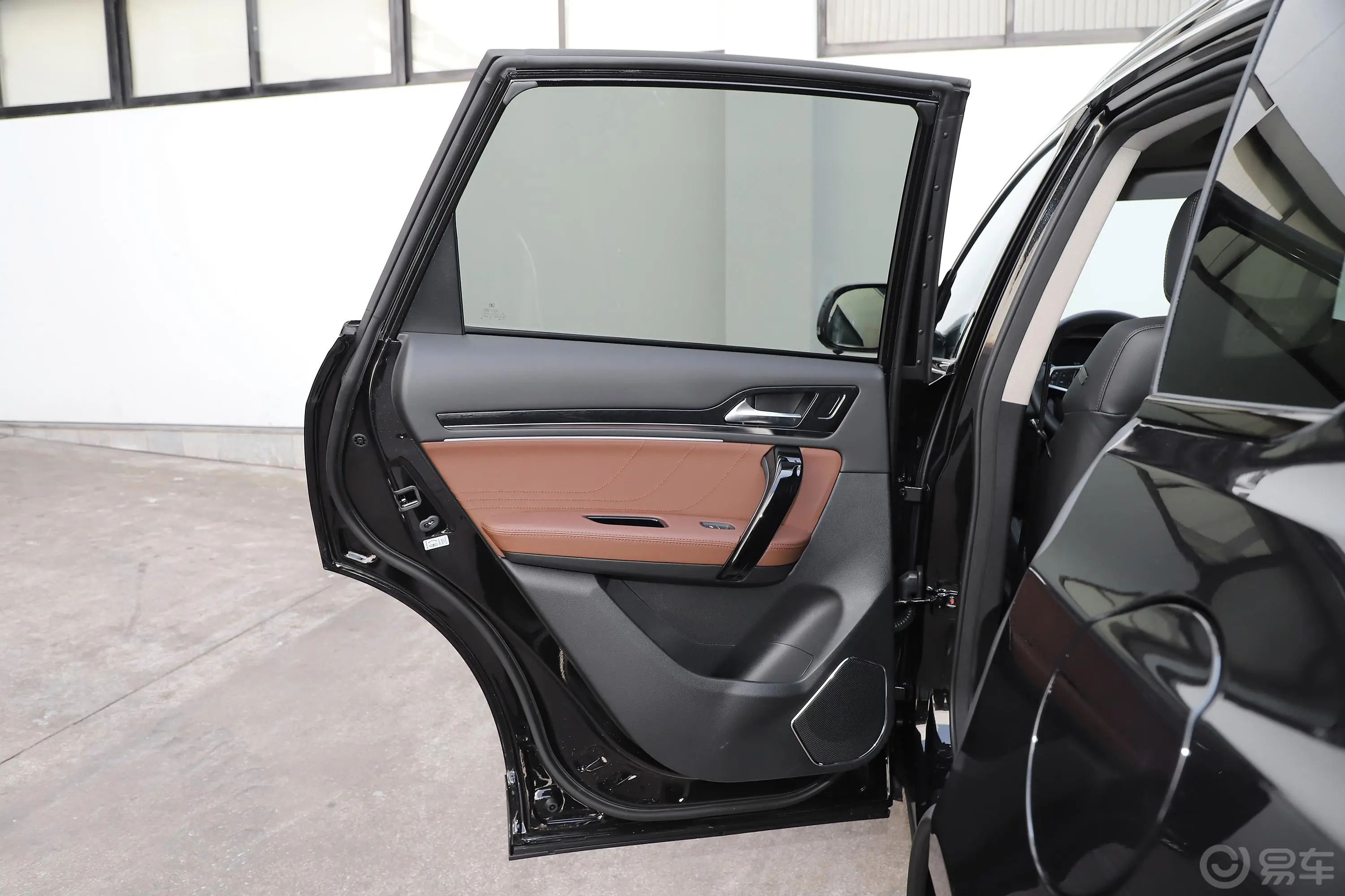 众泰T600 Coupe1.8T 双离合 互联网智尊版驾驶员侧后车门