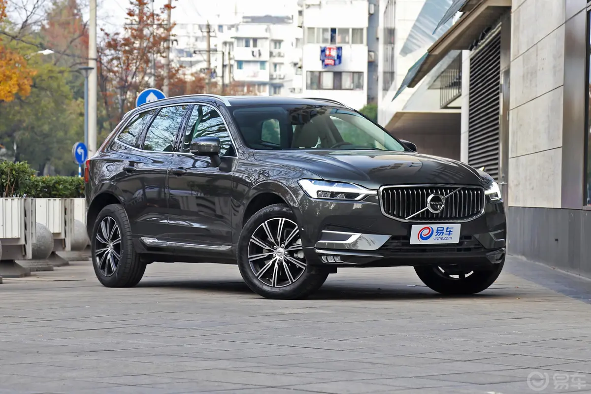 沃尔沃XC60T5 四驱 智雅豪华版外观