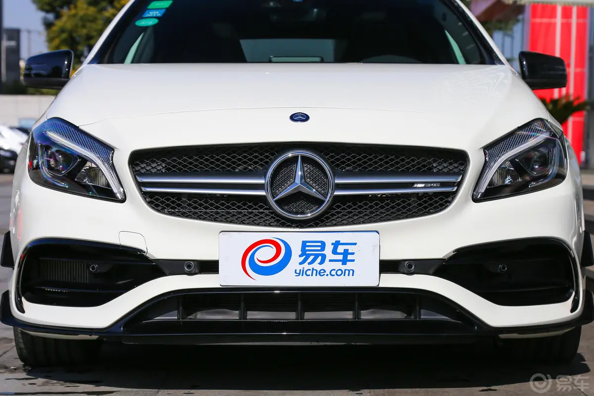 奔驰A级 AMG(进口)A 45 4MATIC外观