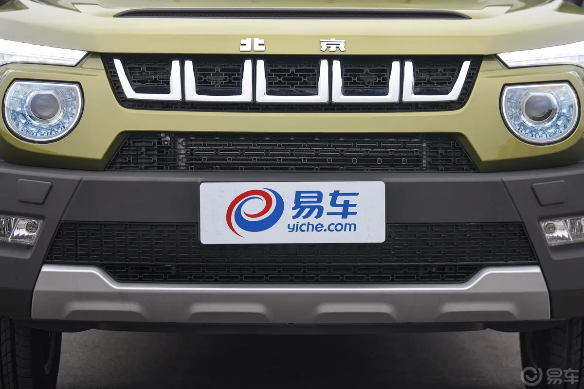 北京BJ201.5T CVT 豪华版外观