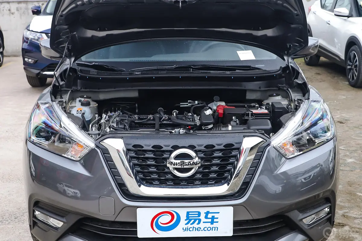 劲客1.5L CVT 智领版发动机舱整体