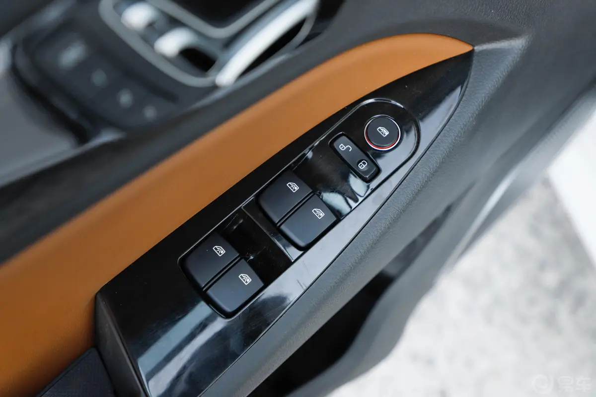 秦新能源EV450 智联尊尚版车窗调节整体