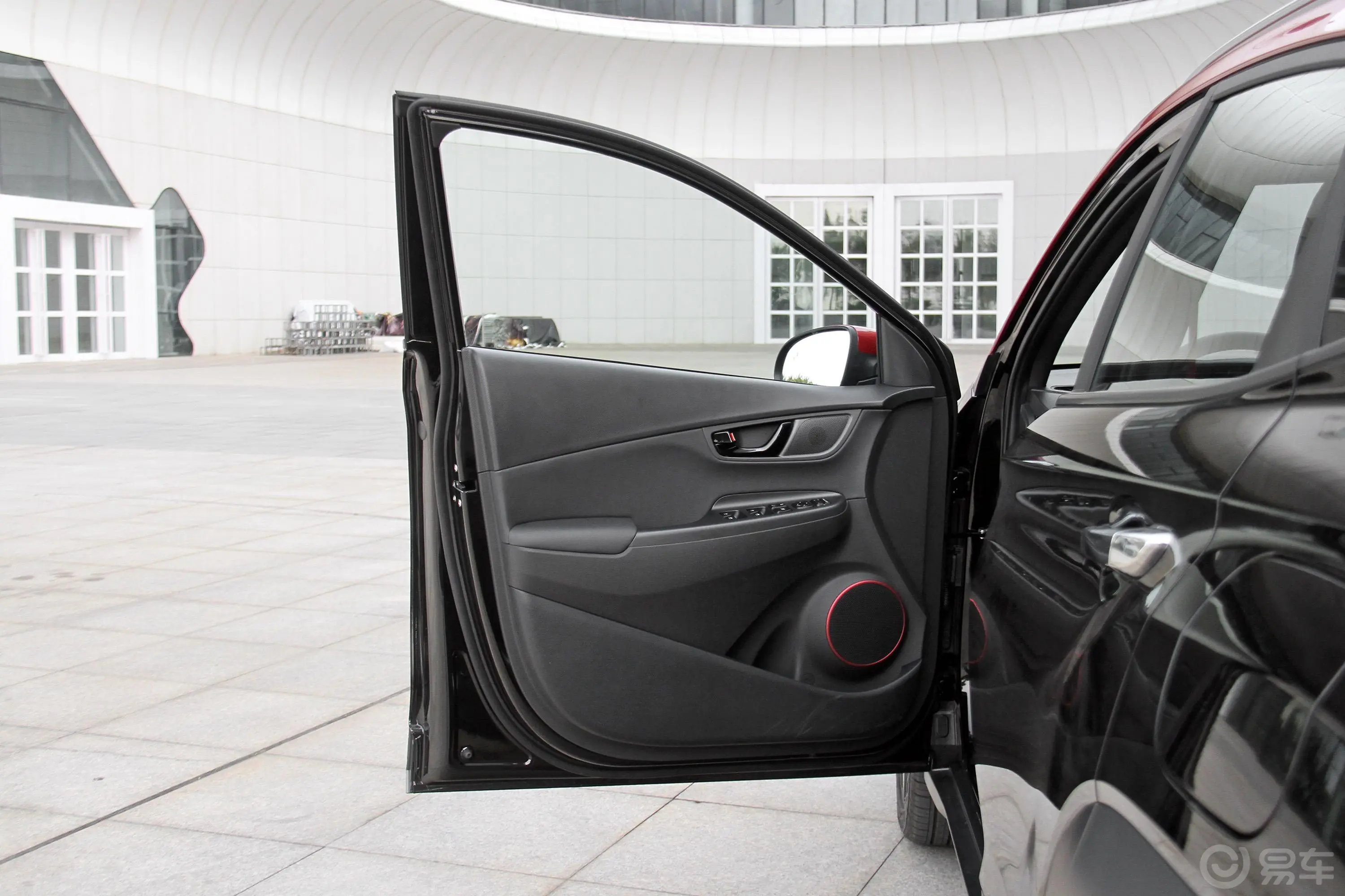 ENCINO 昂希诺1.6T 双离合 致尊版驾驶员侧前车门
