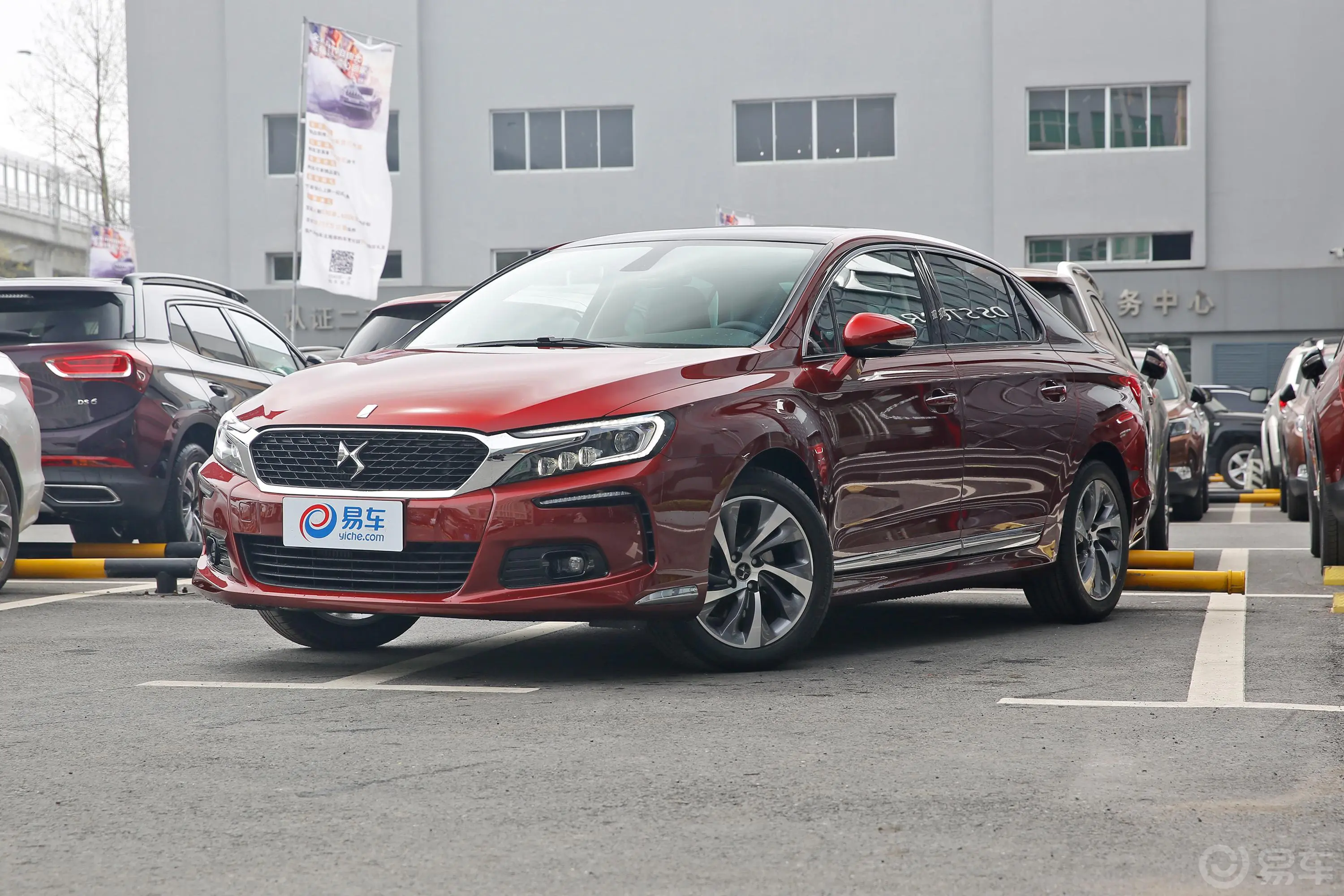 DS 5LS30THP 尊贵版侧前45度车头向左水平