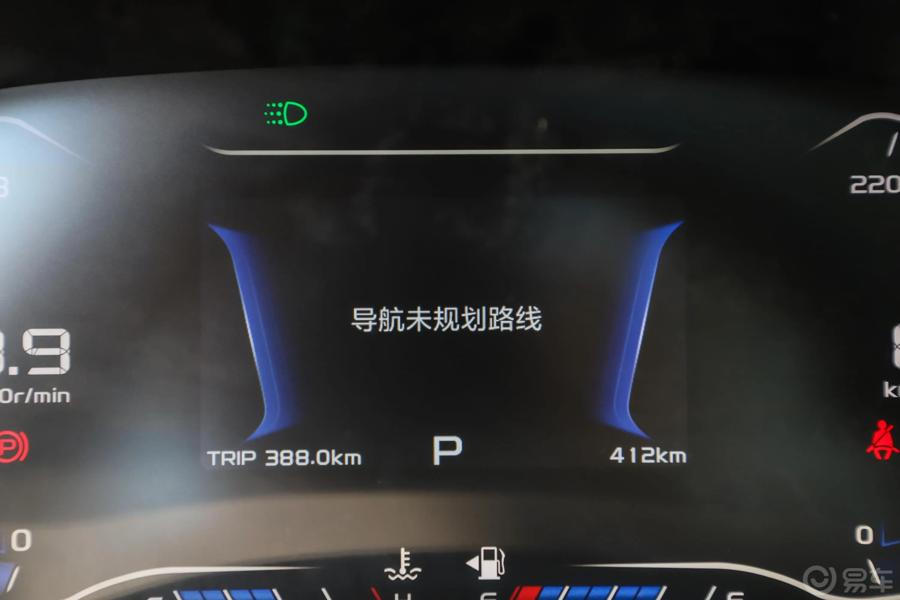 远景X61.4T CVT 4G互联旗舰版内饰