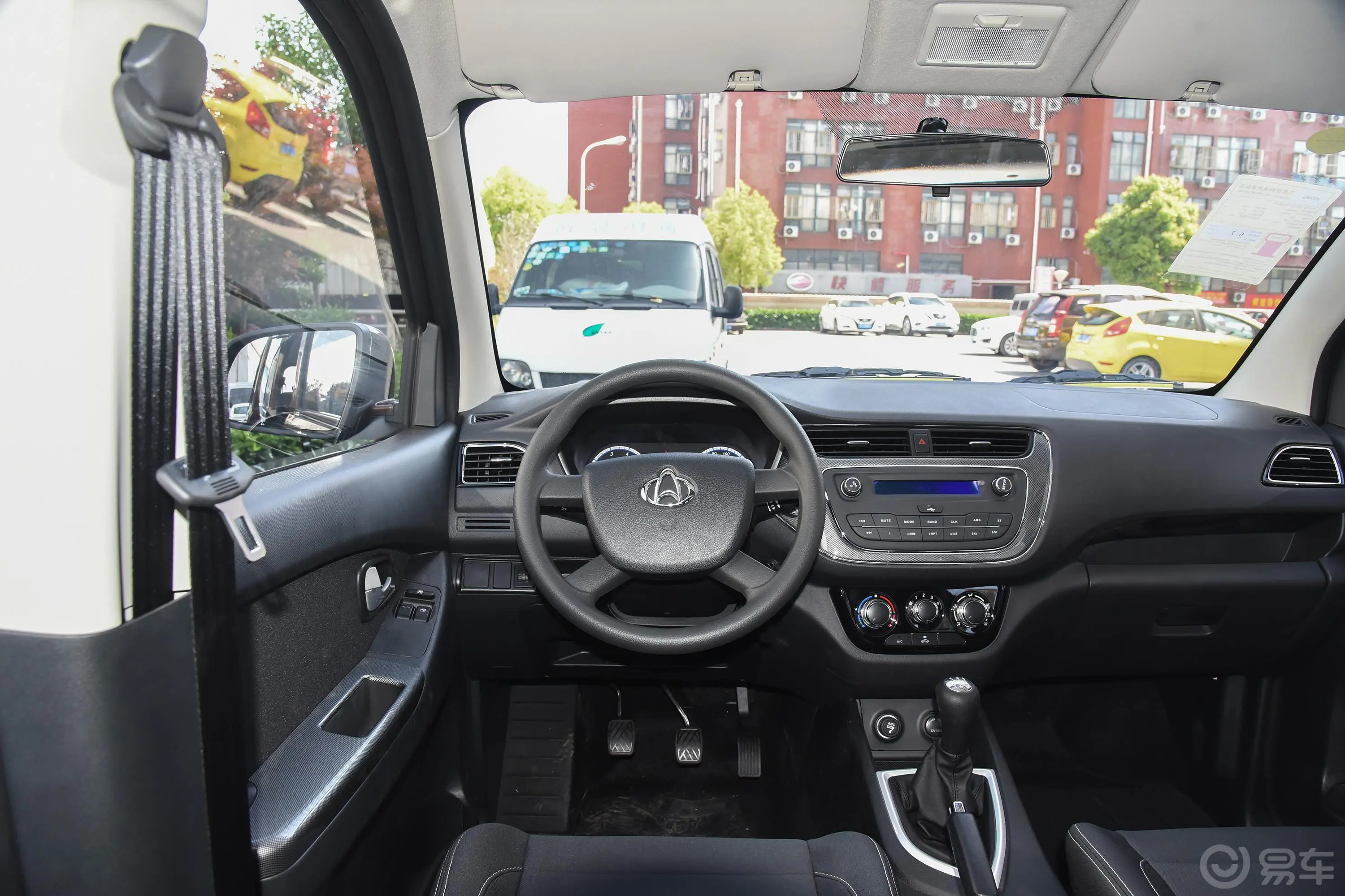 欧诺S欧诺S 1.5L 手动 基本版驾驶位区域