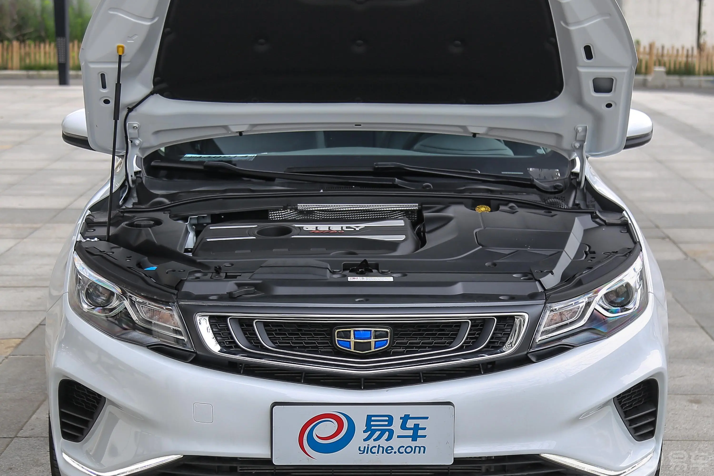 帝豪GL1.4T 双离合 精英智联版前舱整体