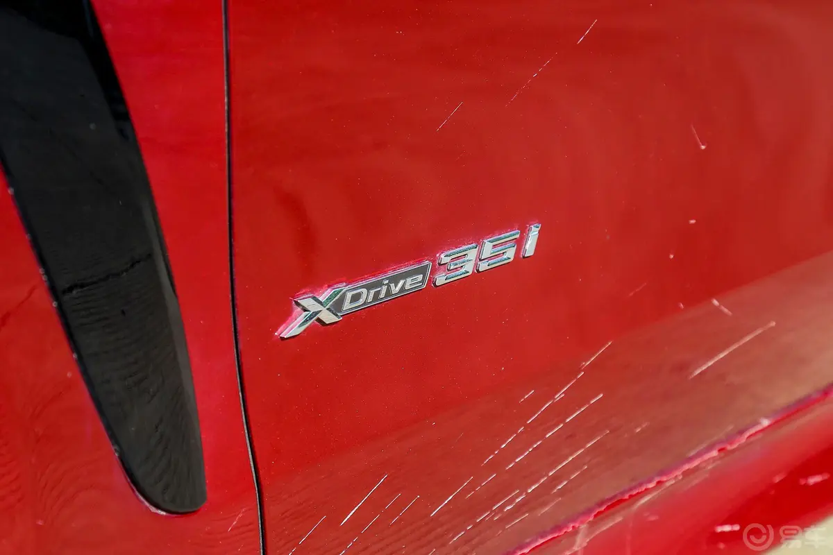 宝马X6xDrive35i M运动豪华版外观